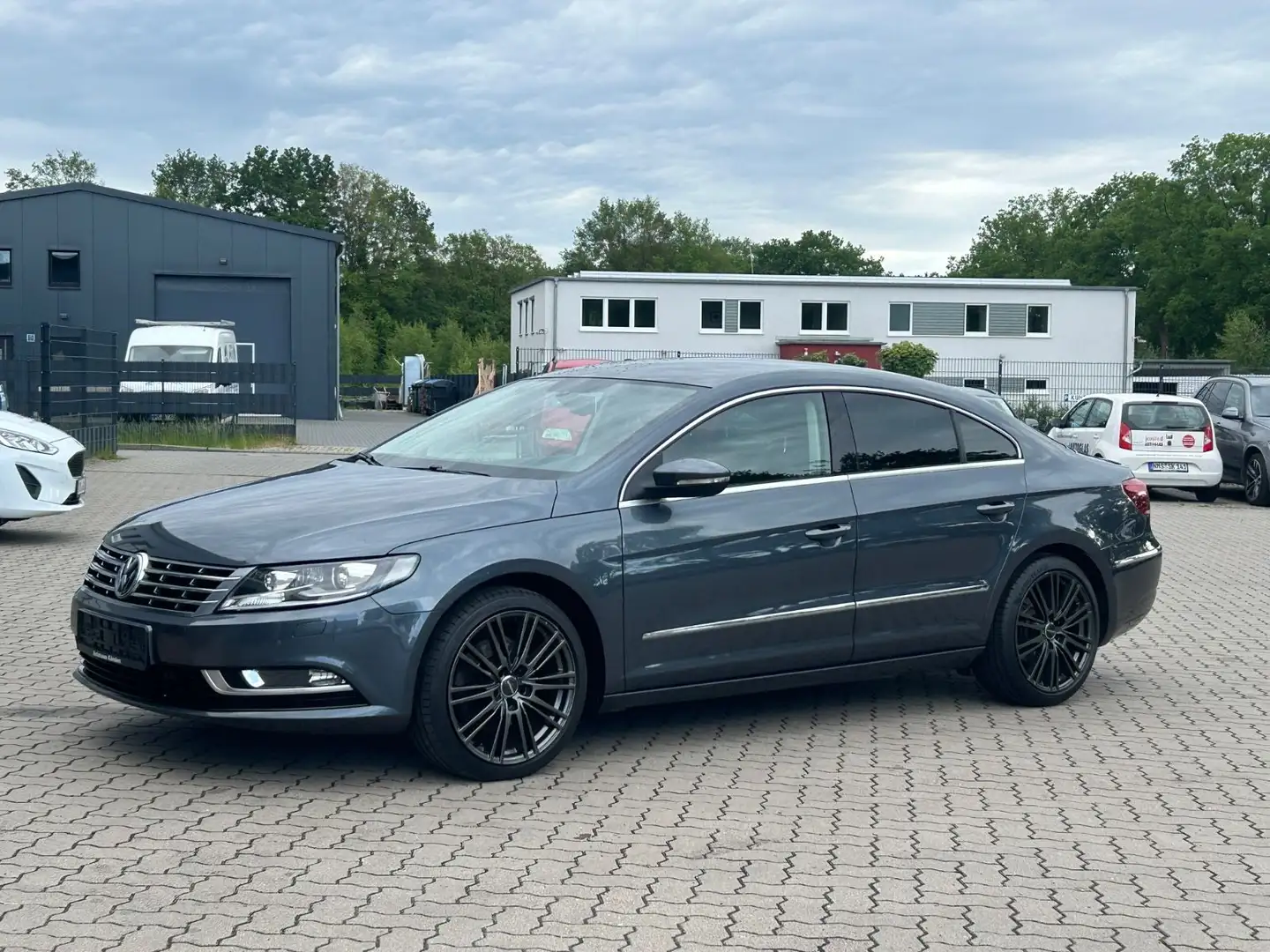 Volkswagen CC 2.0 TDI °BI-XENON°ALCANTARA°NAVI°SHZ° Grau - 2