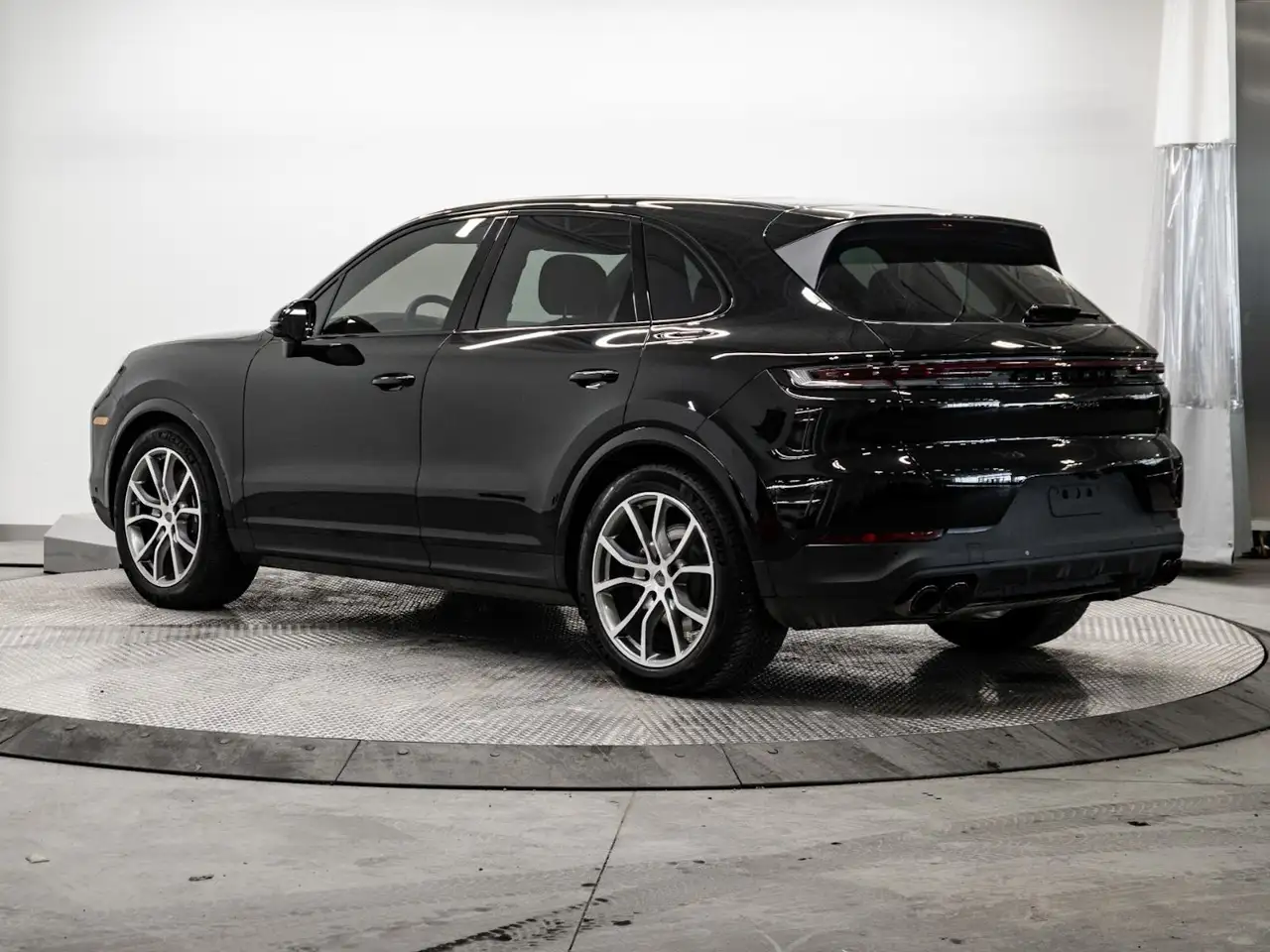 Porsche Cayenne снимка Porsche Cayenne