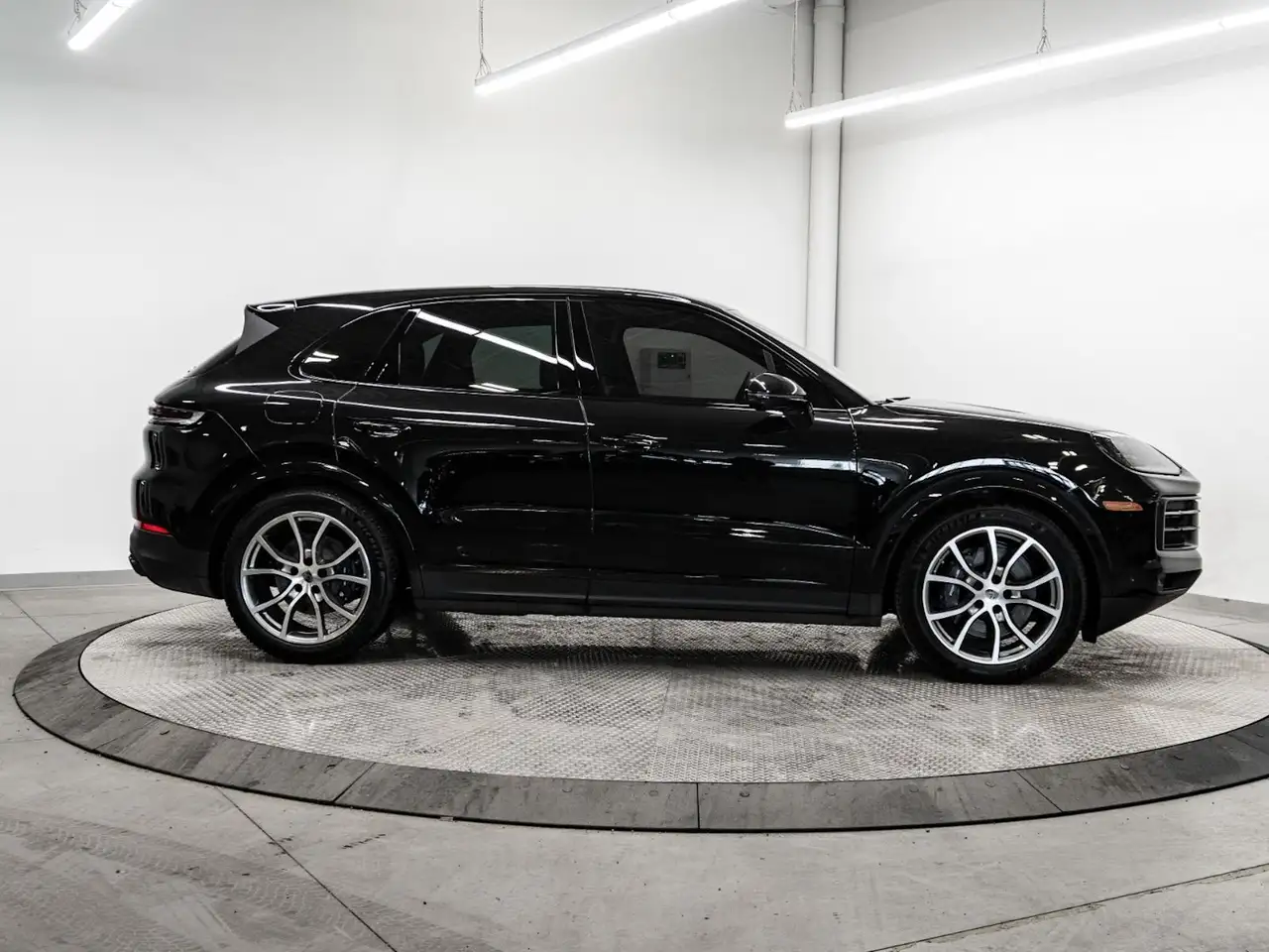 Porsche Cayenne снимка Porsche Cayenne
