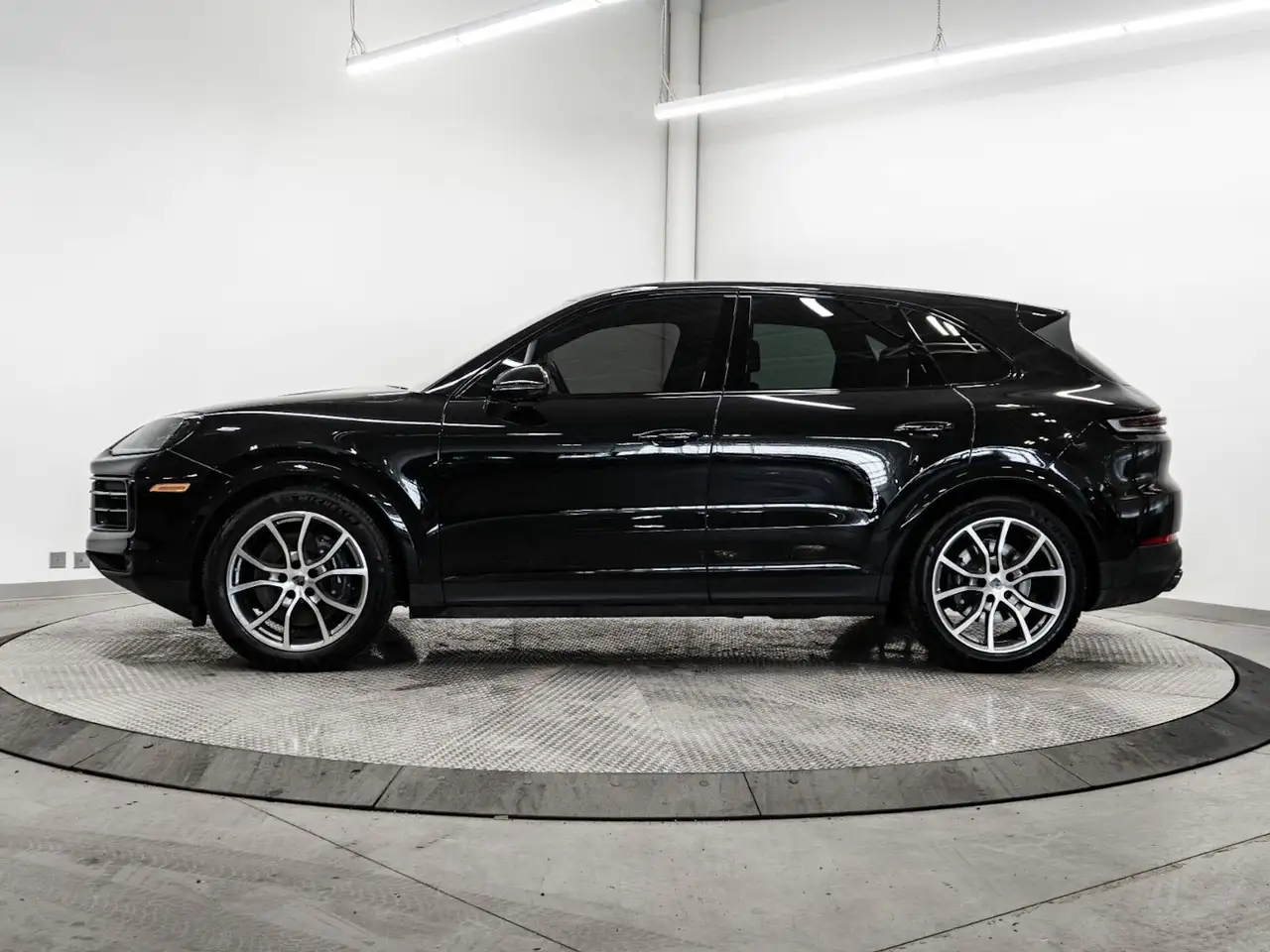 Porsche Cayenne снимка Porsche Cayenne