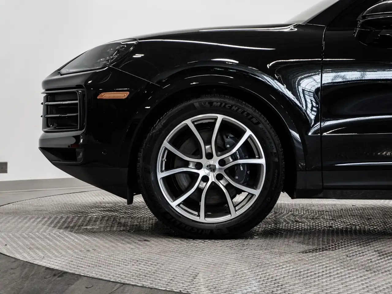 Porsche Cayenne снимка Porsche Cayenne