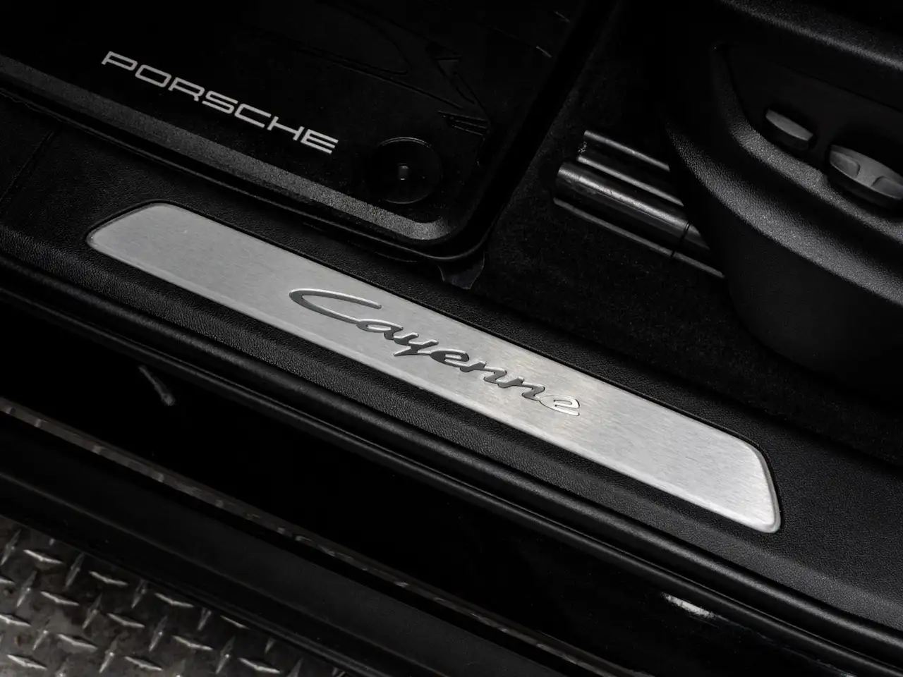 Porsche Cayenne снимка Porsche Cayenne