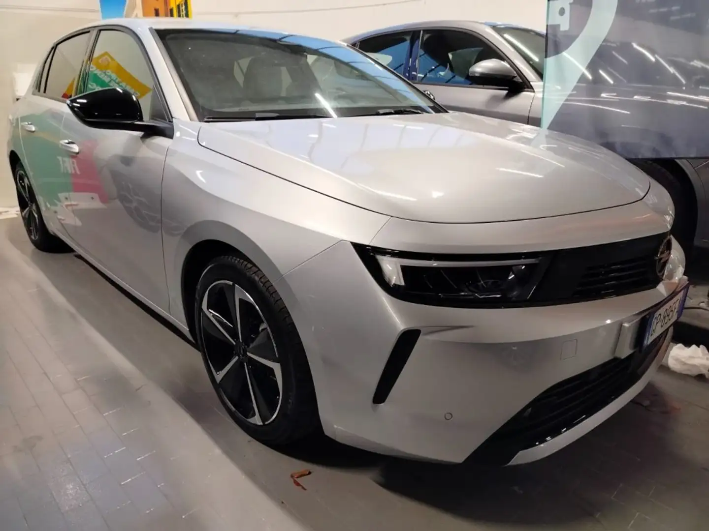 Opel Astra 1.2 Turbo 130 CV GS Argent - 1