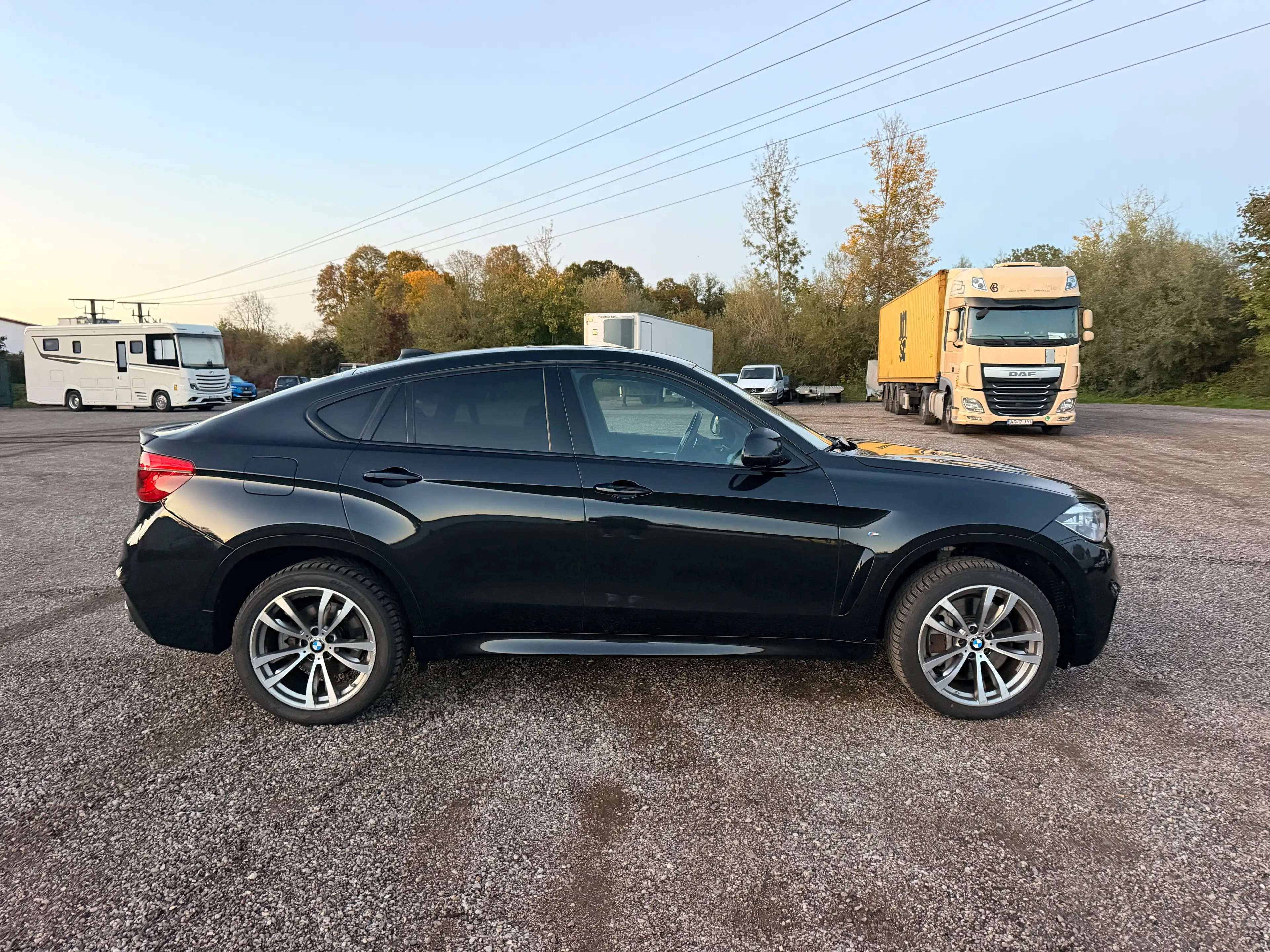 BMW X6 X6 xDrive M50i 360 Nachtsicht AHK Vollausstattung — photo 4