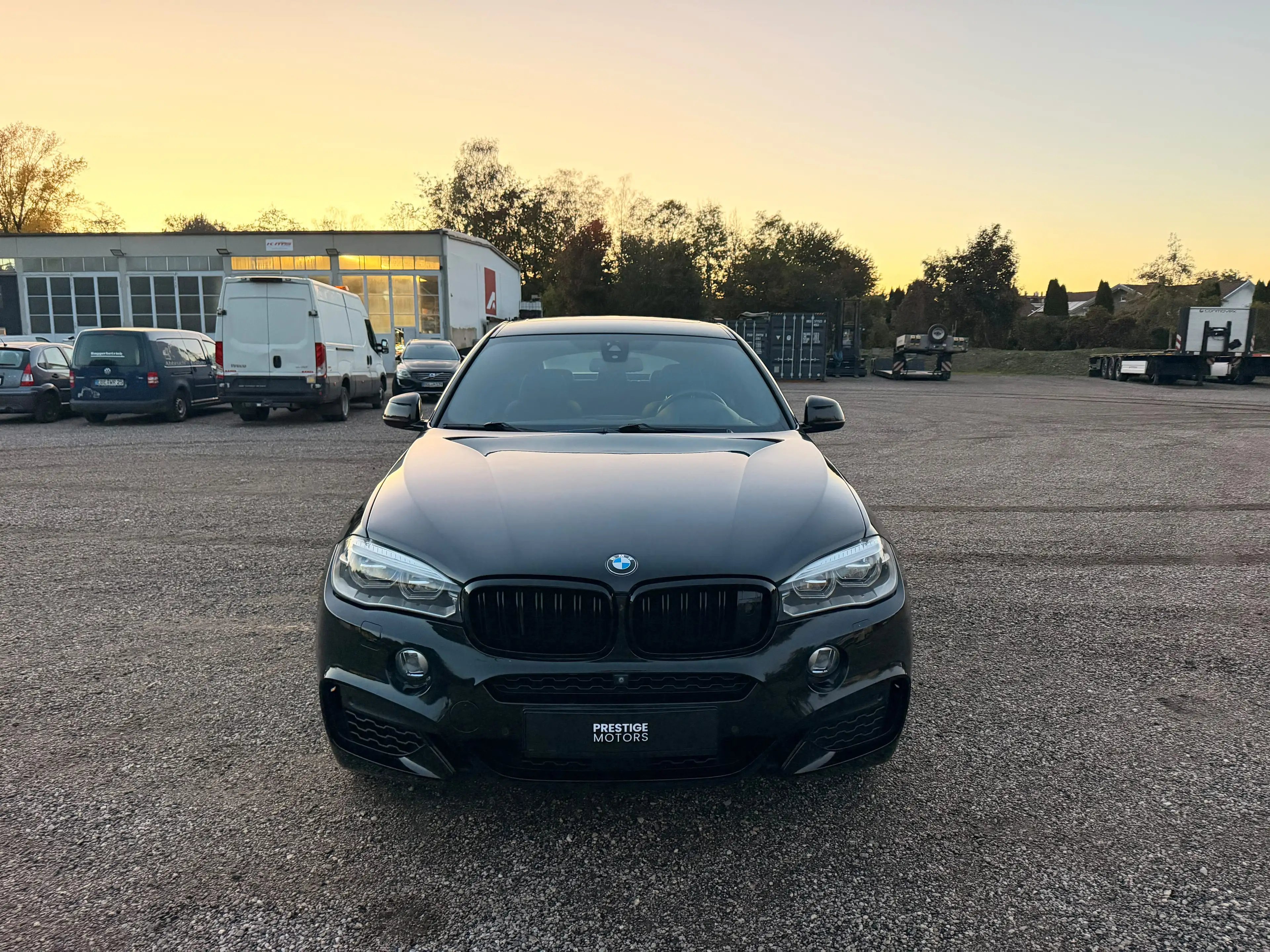 BMW X6 X6 xDrive M50i 360 Nachtsicht AHK Vollausstattung — photo 2
