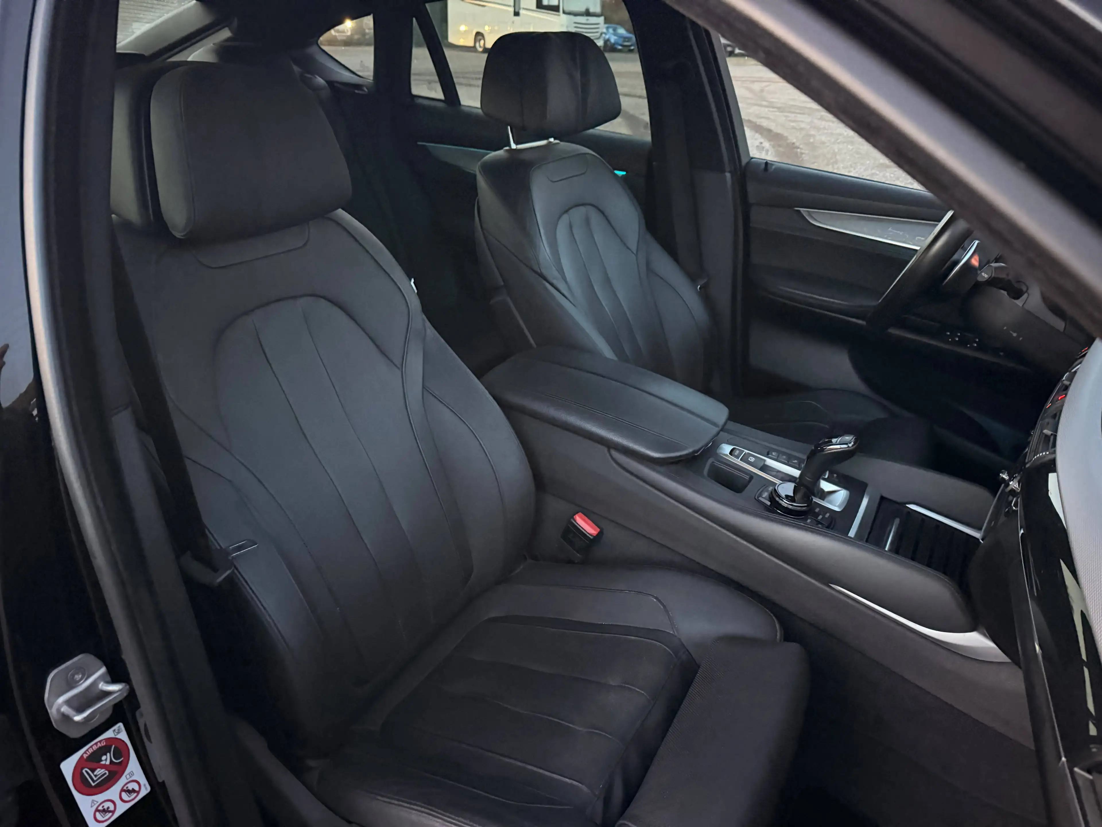 BMW X6 X6 xDrive M50i 360 Nachtsicht AHK Vollausstattung — photo 12
