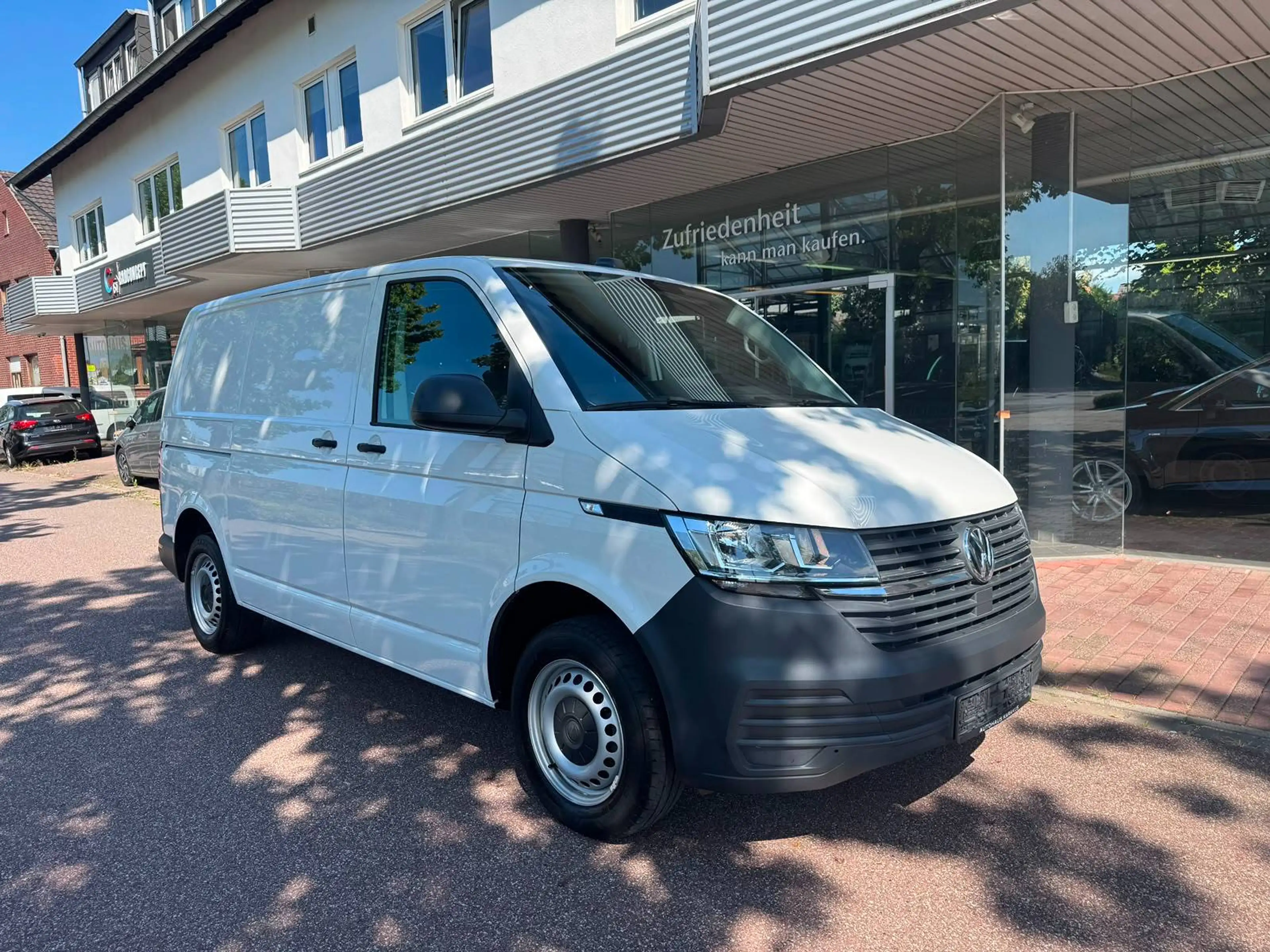 Volkswagen T6.1 Transporter FWD Standh/Sitzh/3-Sitz/Carplay/Kamera