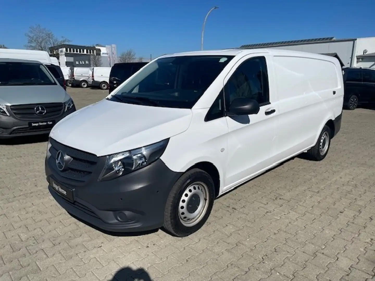 Mercedes-Benz Vito 116 CDI KA Extralang / DAB / Kamera / Klima / SHZ Weiß - 2