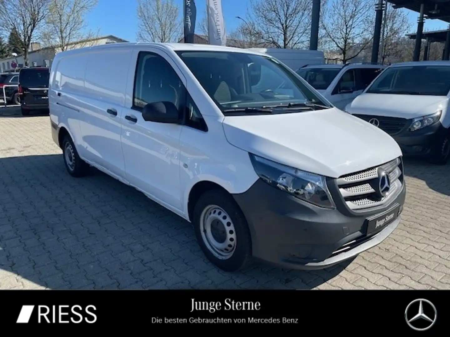 Mercedes-Benz Vito 116 CDI KA Extralang / DAB / Kamera / Klima / SHZ Weiß - 1