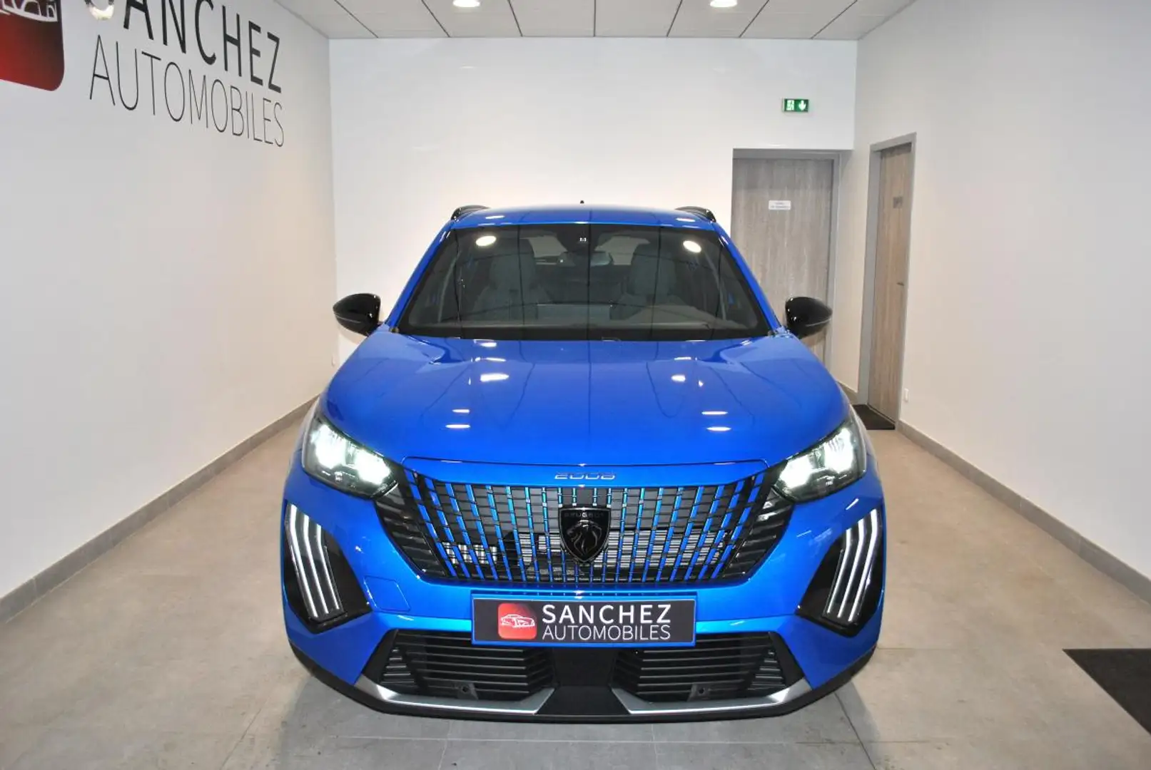 Peugeot 2008 II (2) 1.5 BLUEHDI 130 EAT8 ALLURE Bleu - 2