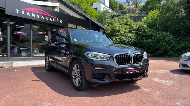BMW X3 view 3