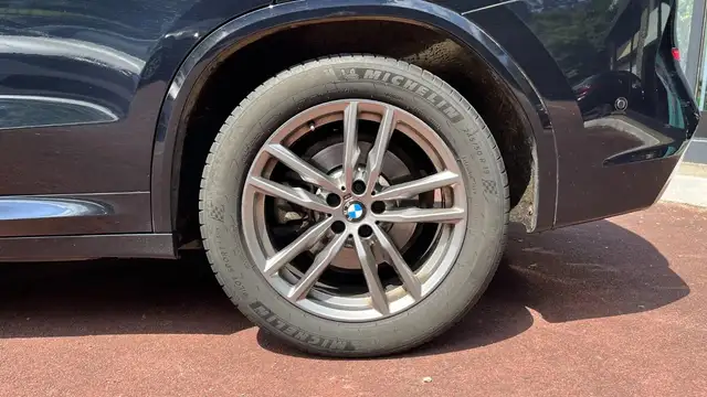 BMW X3 view 14