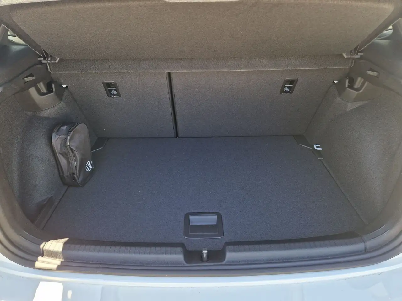 Volkswagen Polo Plus 1.0 tsi r-line plus 95cv dsg 14