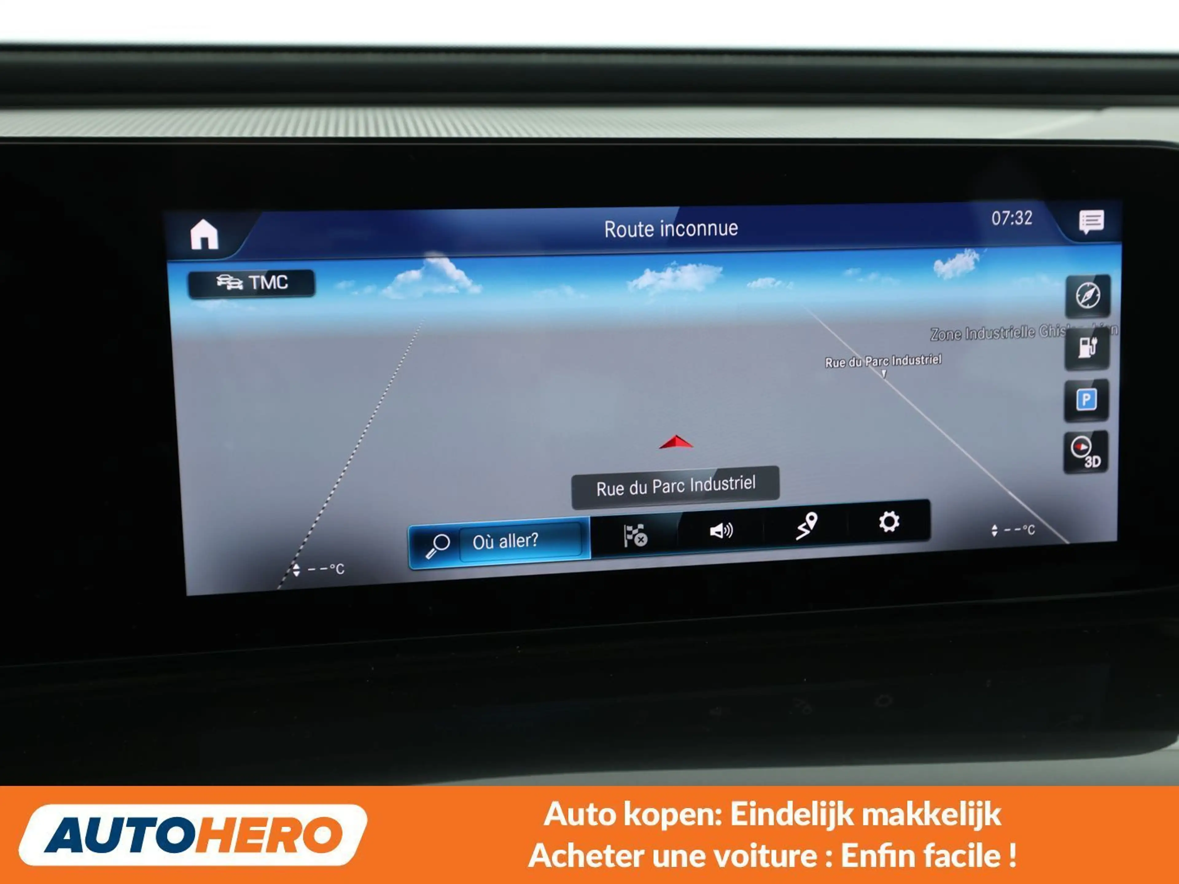 Mercedes-Benz EQC 400 electric drive 300 kW 4Matic AMG Line — photo 8