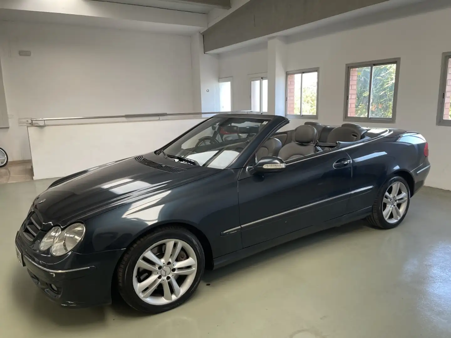 Mercedes-Benz CLK 200 320CDI Aut. Blau - 2