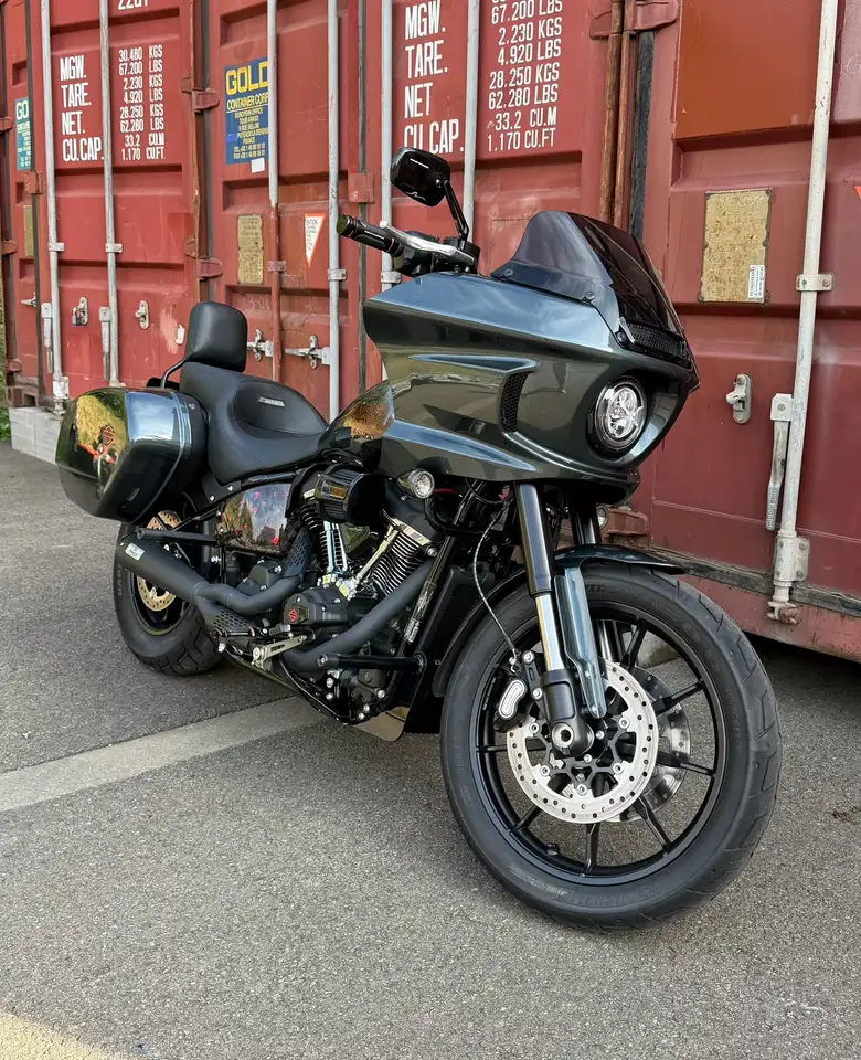 Harley-Davidson Lowrider ST
