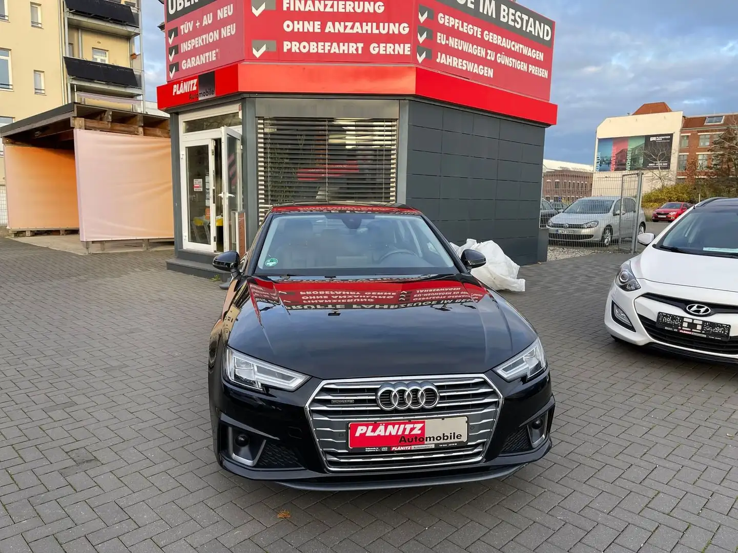 Audi A4 40 TDI quattro design S Line/S tronic/AHK/Kamera Schwarz - 1
