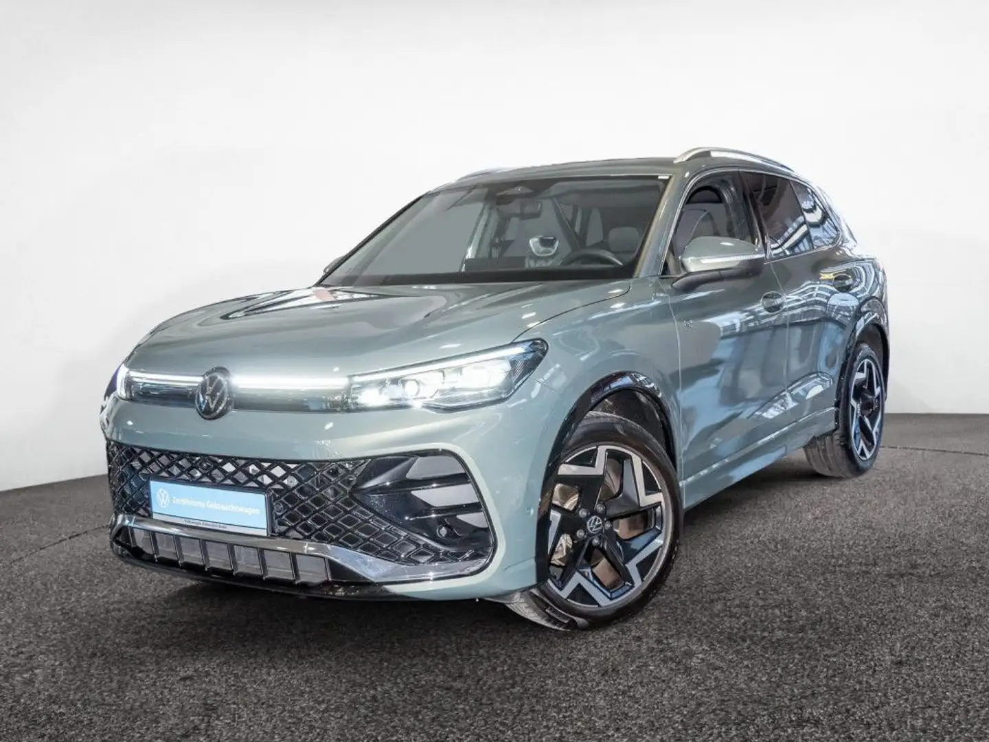 Volkswagen Tiguan 1.5 eTSI R-Line 360° AHK Navi Matrix Grün - 2