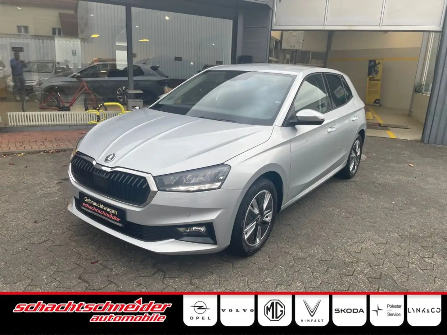 Skoda Fabia 1.0 TSI Ambition+Navi+Sitzheiz+Klimaaut+ Zilver - 1