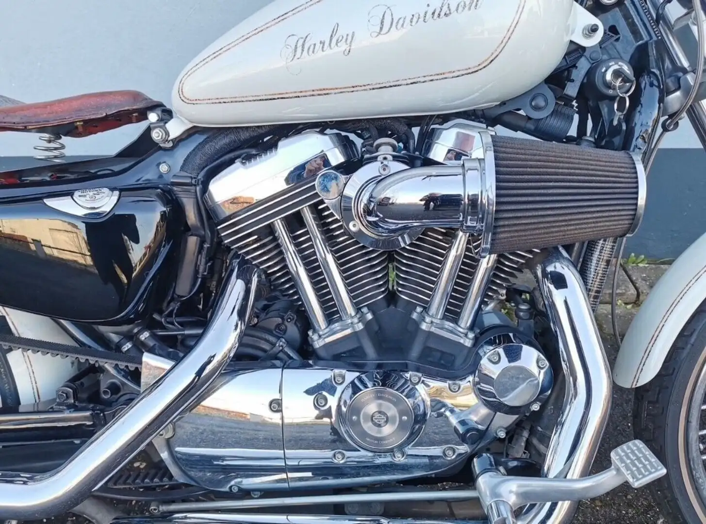 Harley-Davidson 1200 Custom Bobber Wit - 2