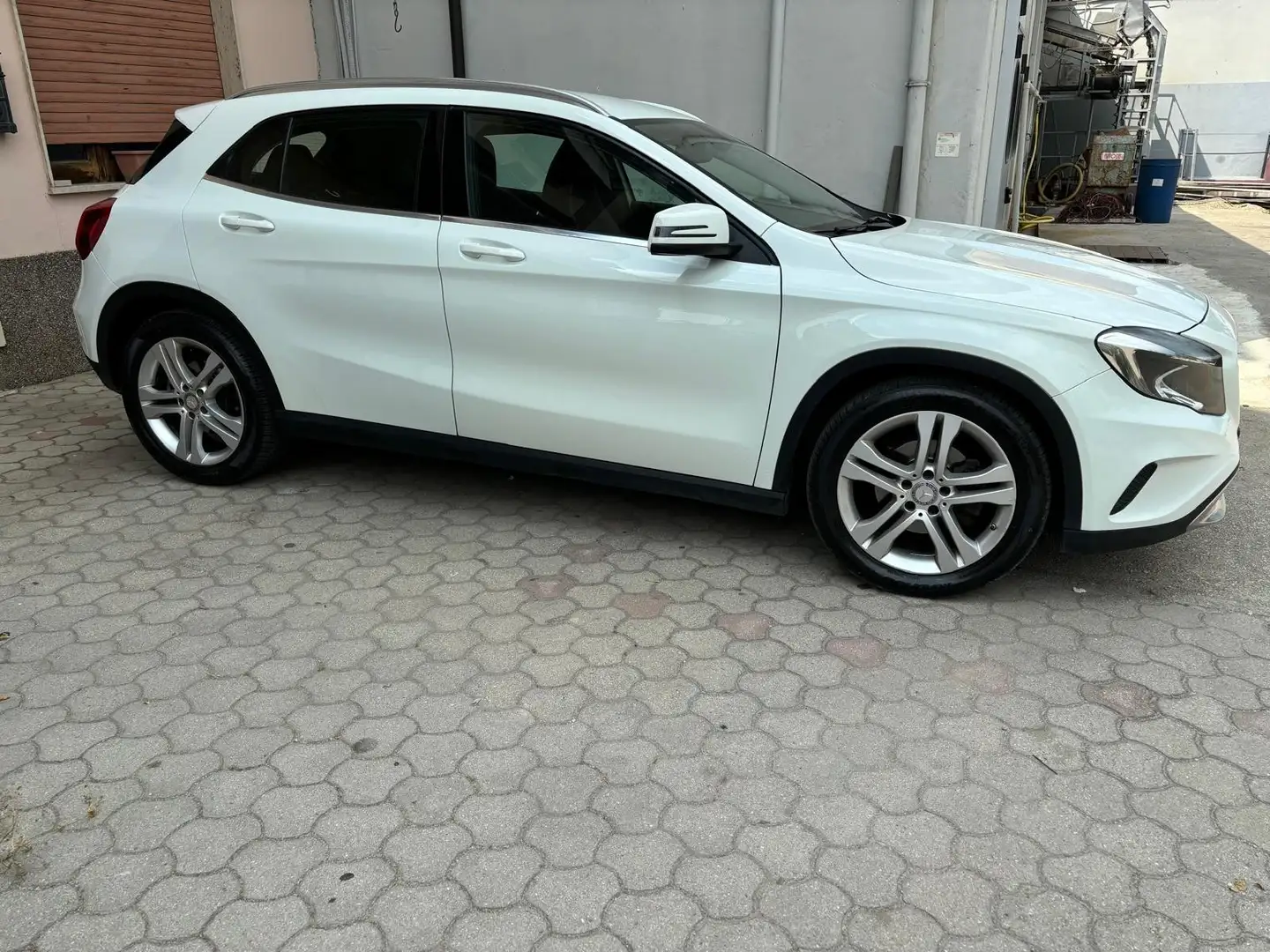 Mercedes-Benz GLA 220 d (cdi) Sport 4matic 170cv auto - 1