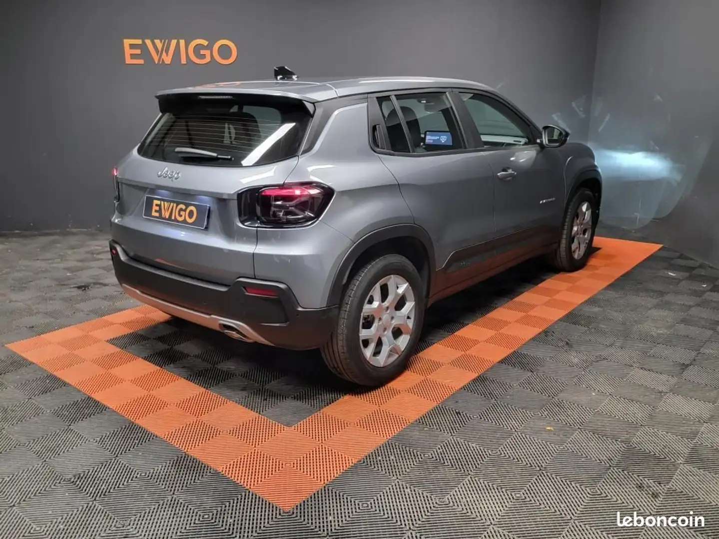 Jeep Avenger 1.2 Turbo T3 100ch ALTITUDE 2WD %2B CARPLAY Gris - 2