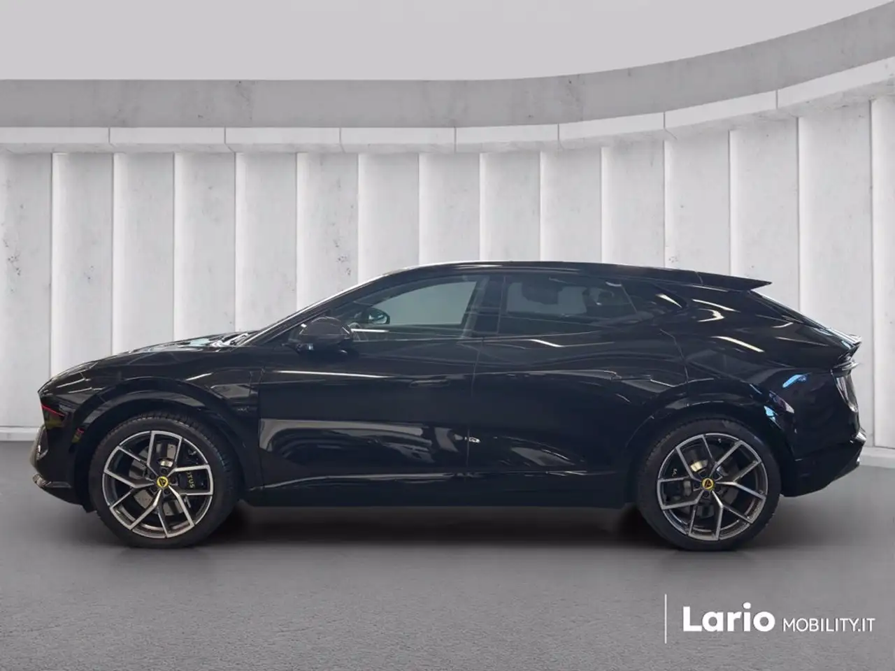 Lotus Eletre 2025