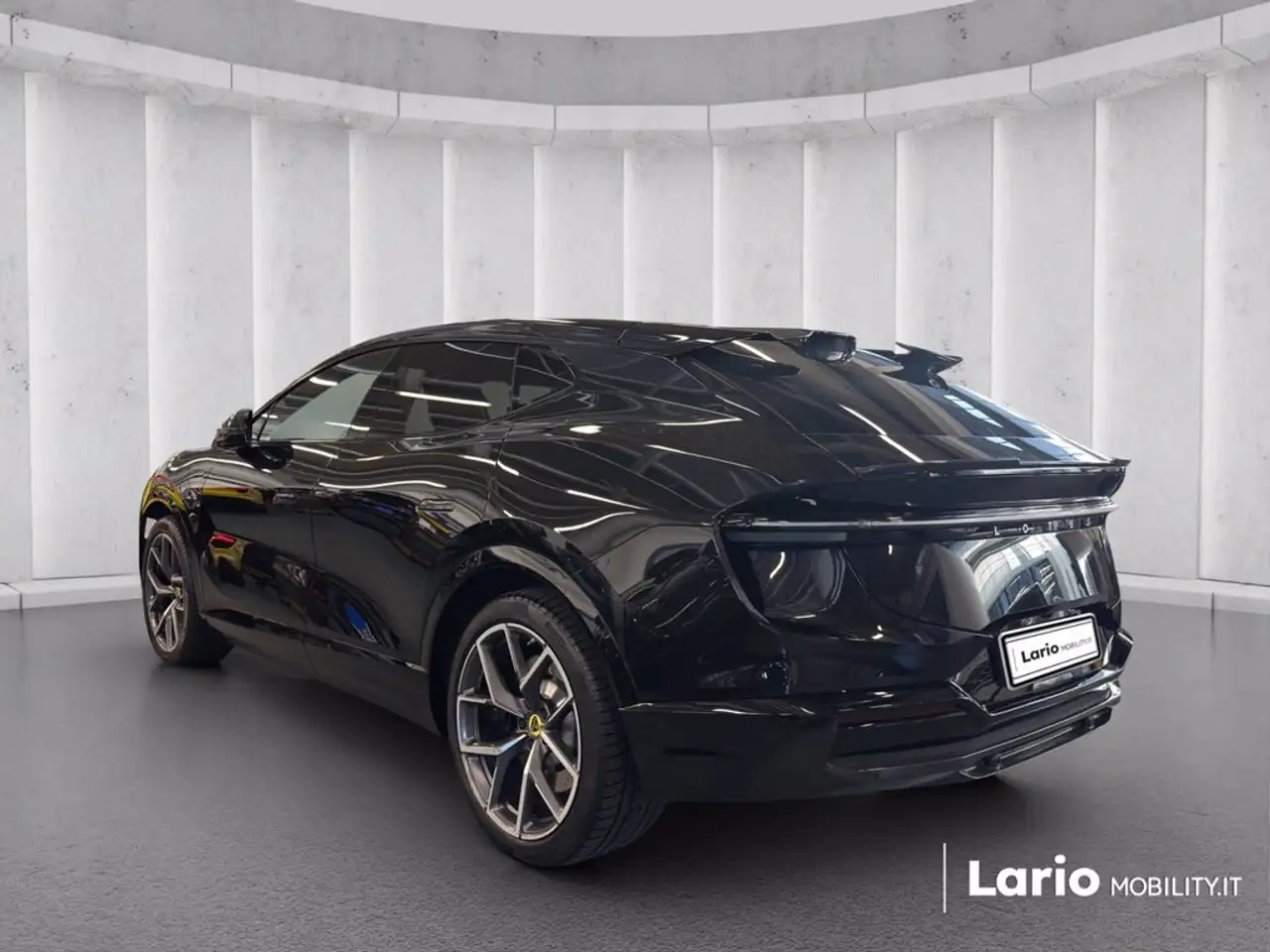 Lotus Eletre 2025