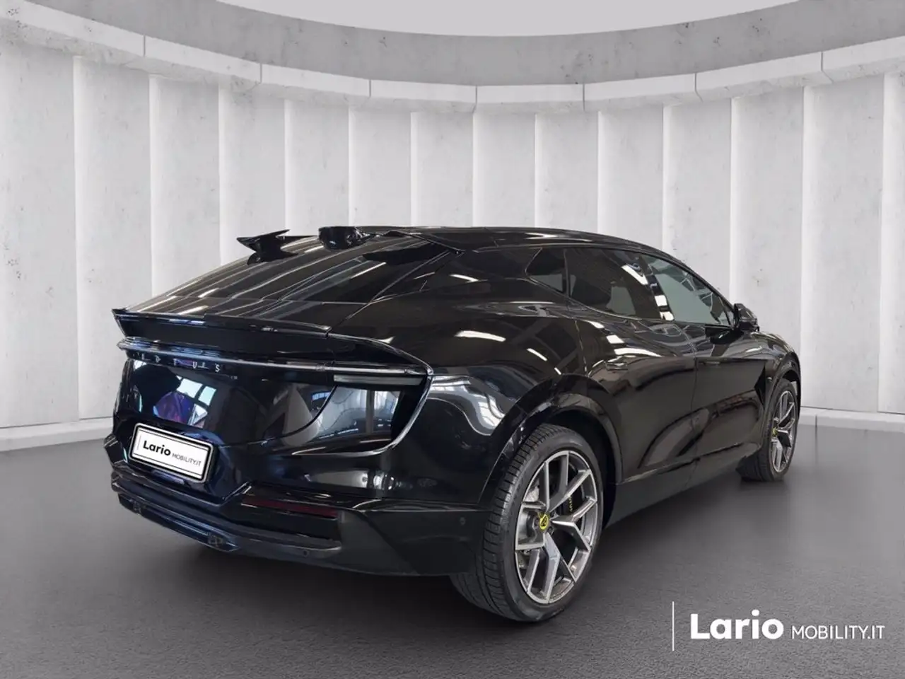 Lotus Eletre 2025