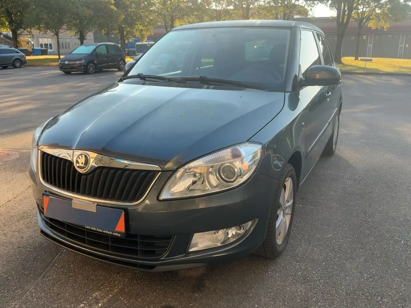 Skoda Fabia 1.2 TSI Fresh *SHZ*PDC*TEM*ALU*KLIMA* Gris - 1