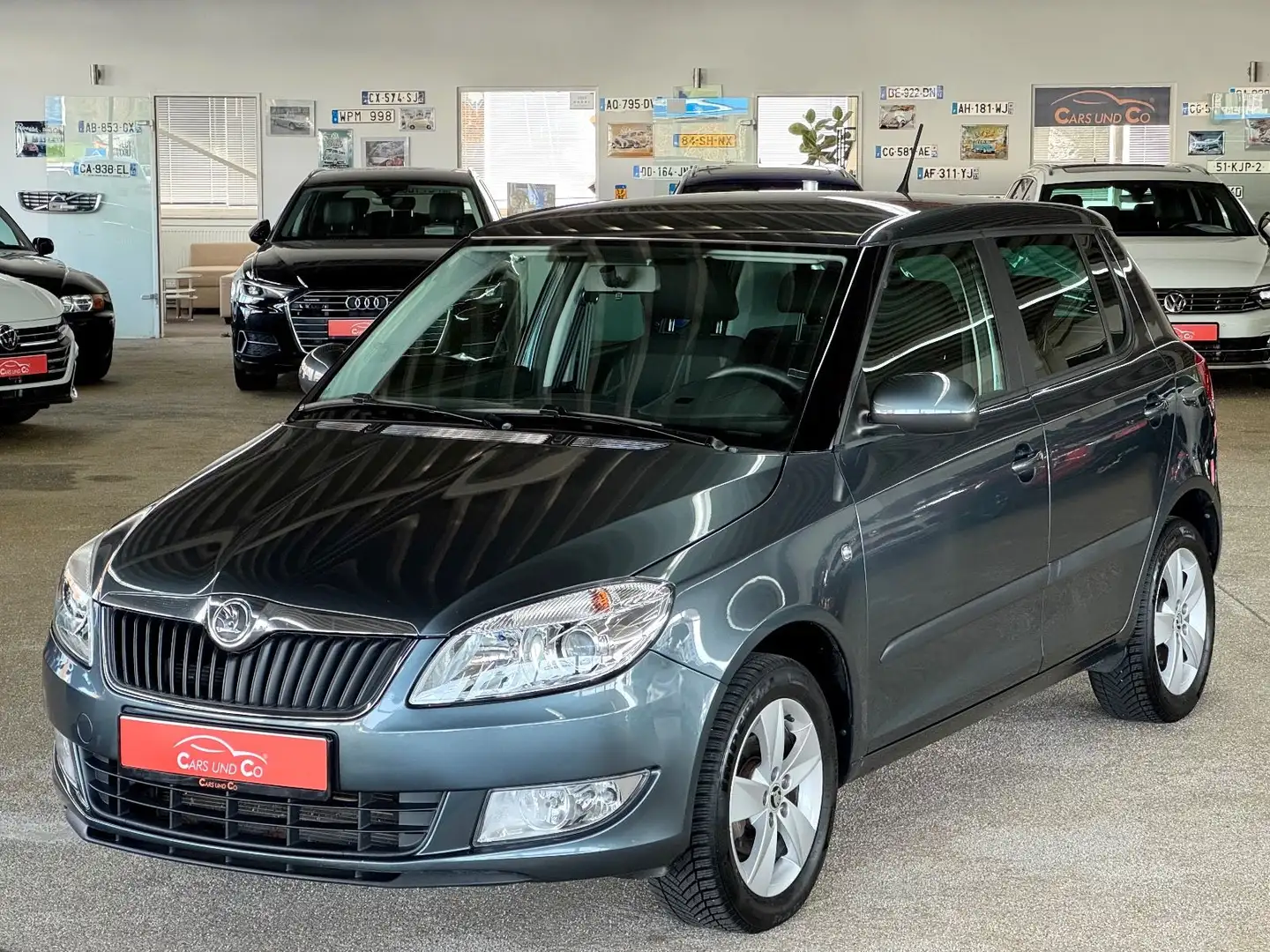Skoda Fabia 1.2 TSI Fresh *SHZ*PDC*TEM*ALU*KLIMA* Grau - 1