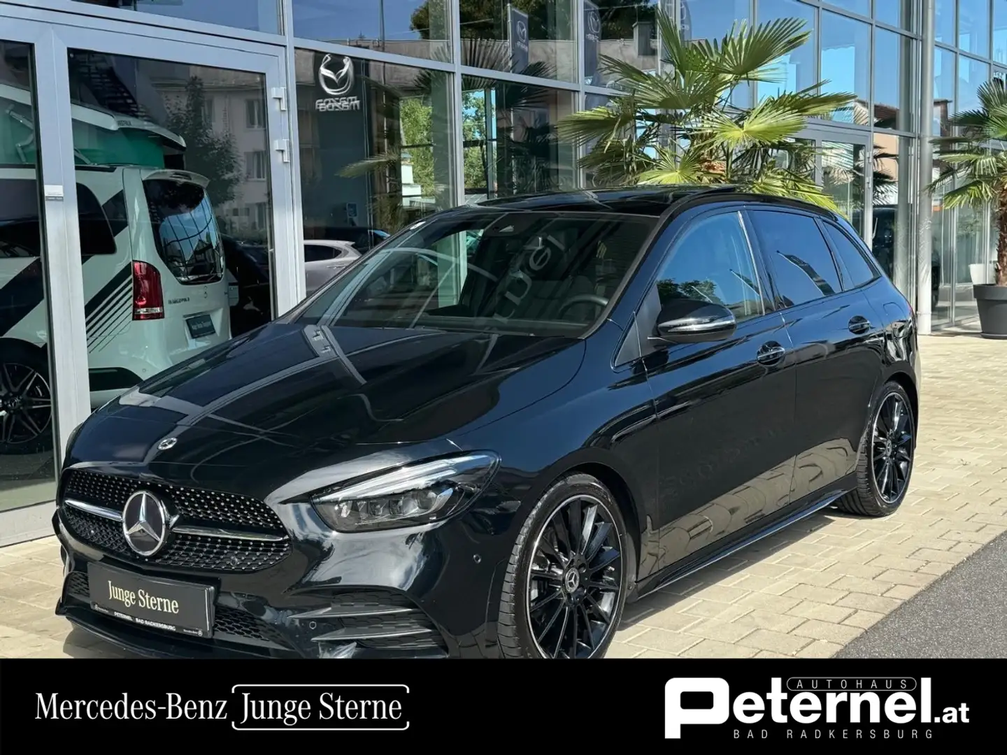 Mercedes-Benz B 200 d AMG Line Pano Night MBUX Navi Mbeam Negru - 1
