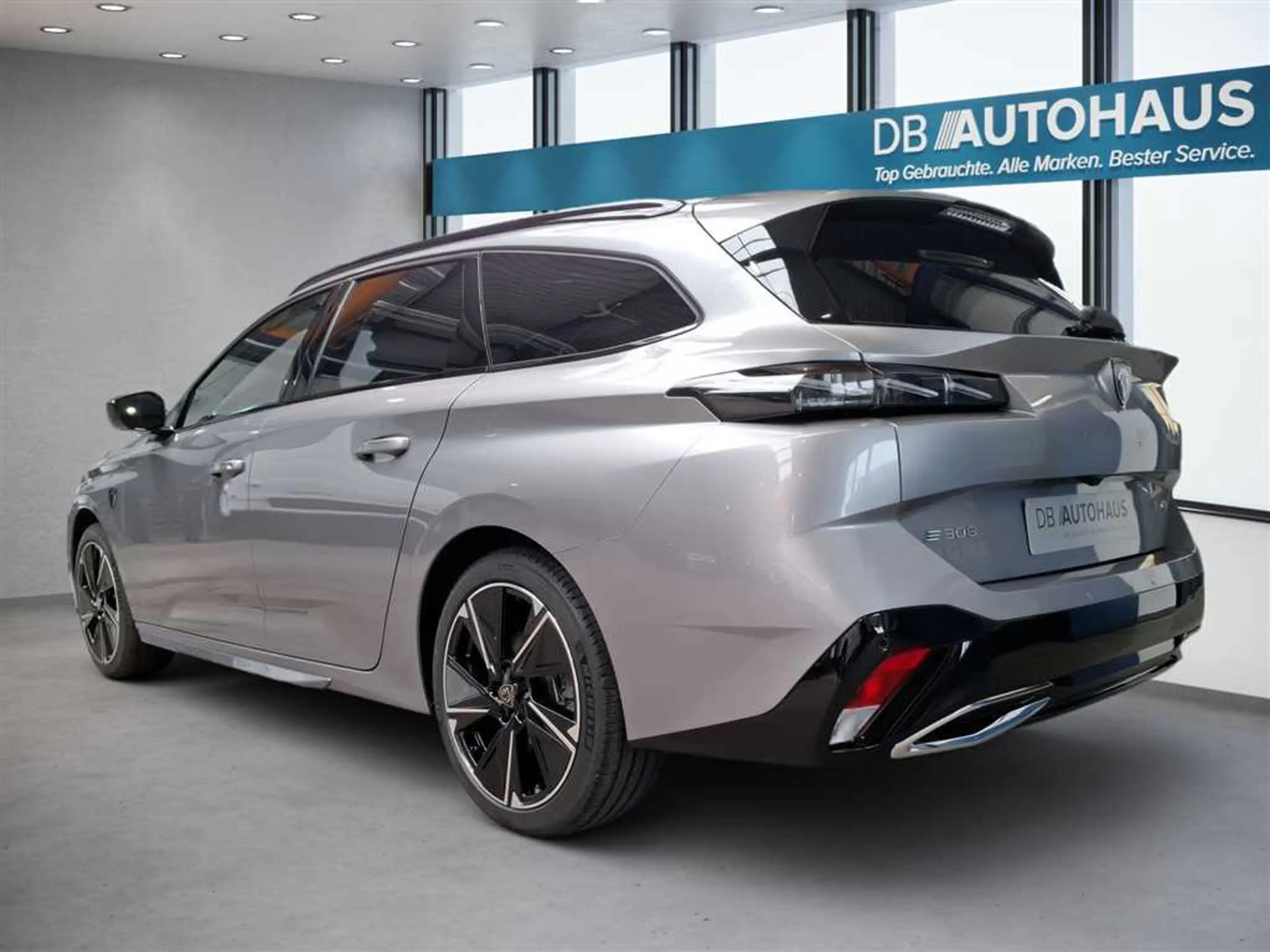 Peugeot 308 SW GT Elektromotor 156 — photo 6