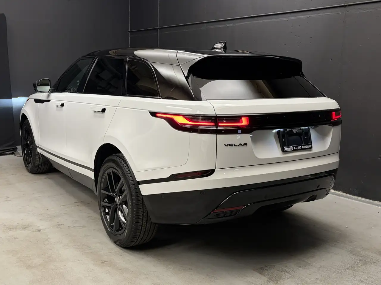 Land Rover Range Rover Velar снимка Land Rover Range Rover Velar