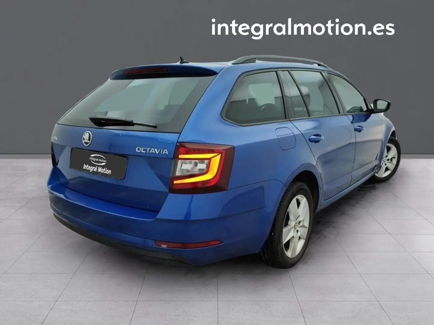 Skoda Octavia Combi 1.6TDI CR Ambition DSG Azul - 2