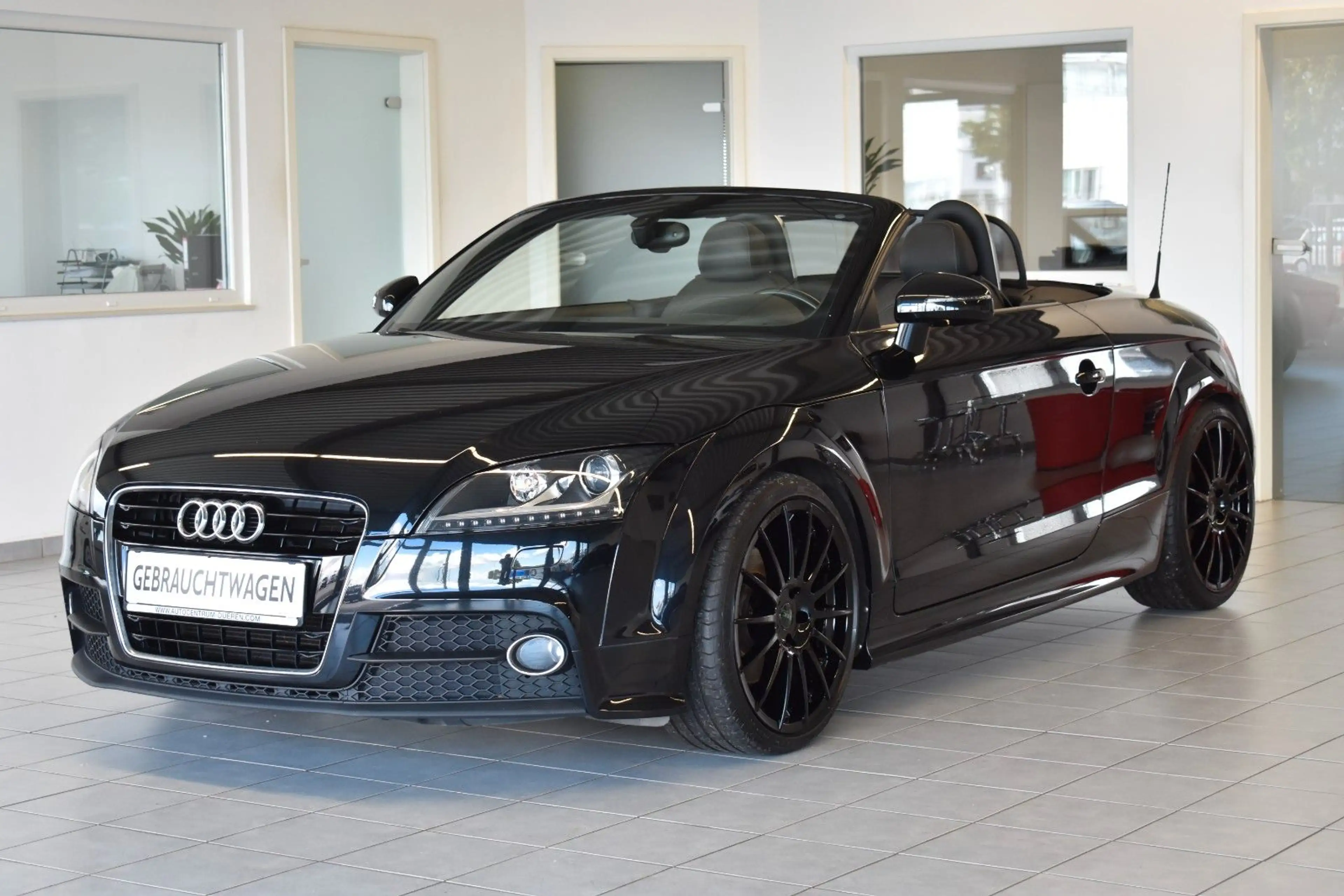 Audi TT 1.8 TFSI Cabrio/S-LINE +/ALCANTARA/SHZ/XENON/ — photo 4