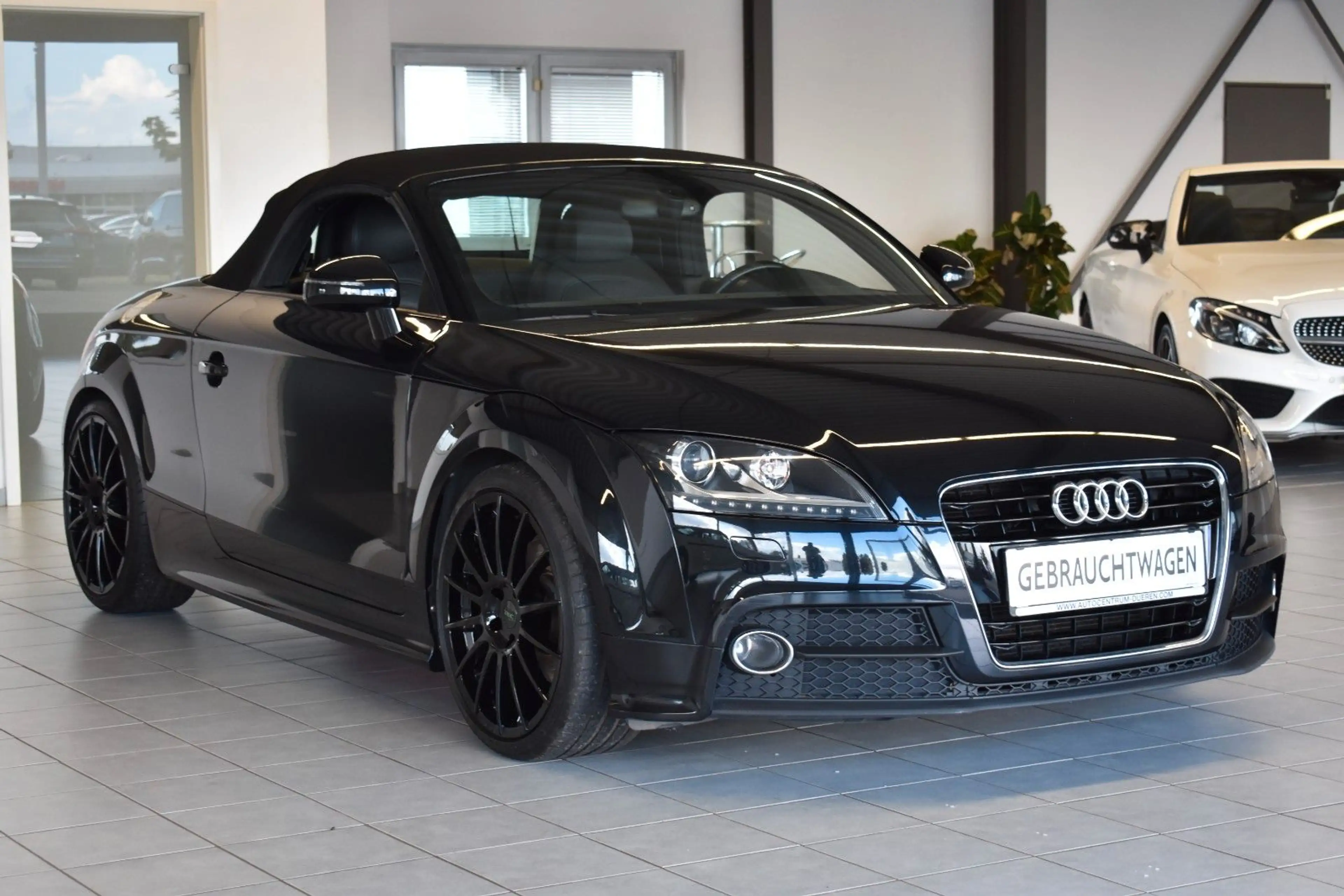 Audi TT 1.8 TFSI Cabrio/S-LINE +/ALCANTARA/SHZ/XENON/ — photo 2