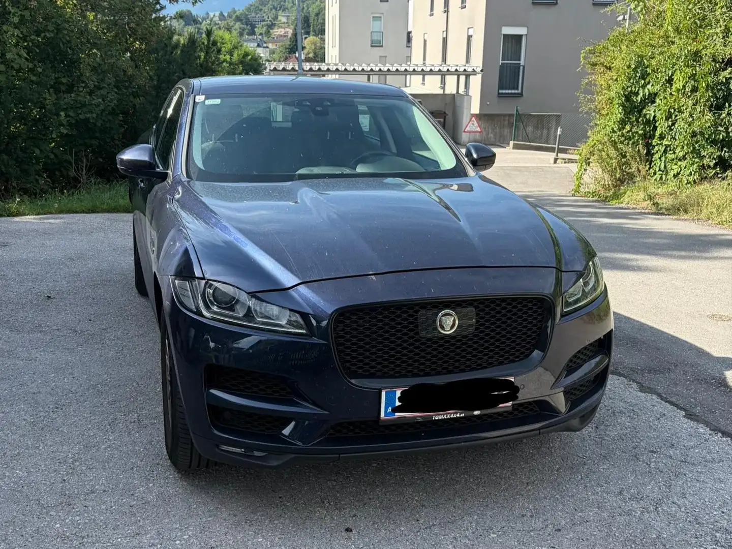 Jaguar F-Pace F-Pace 25t AWD Pure Aut. Pure Blau - 1