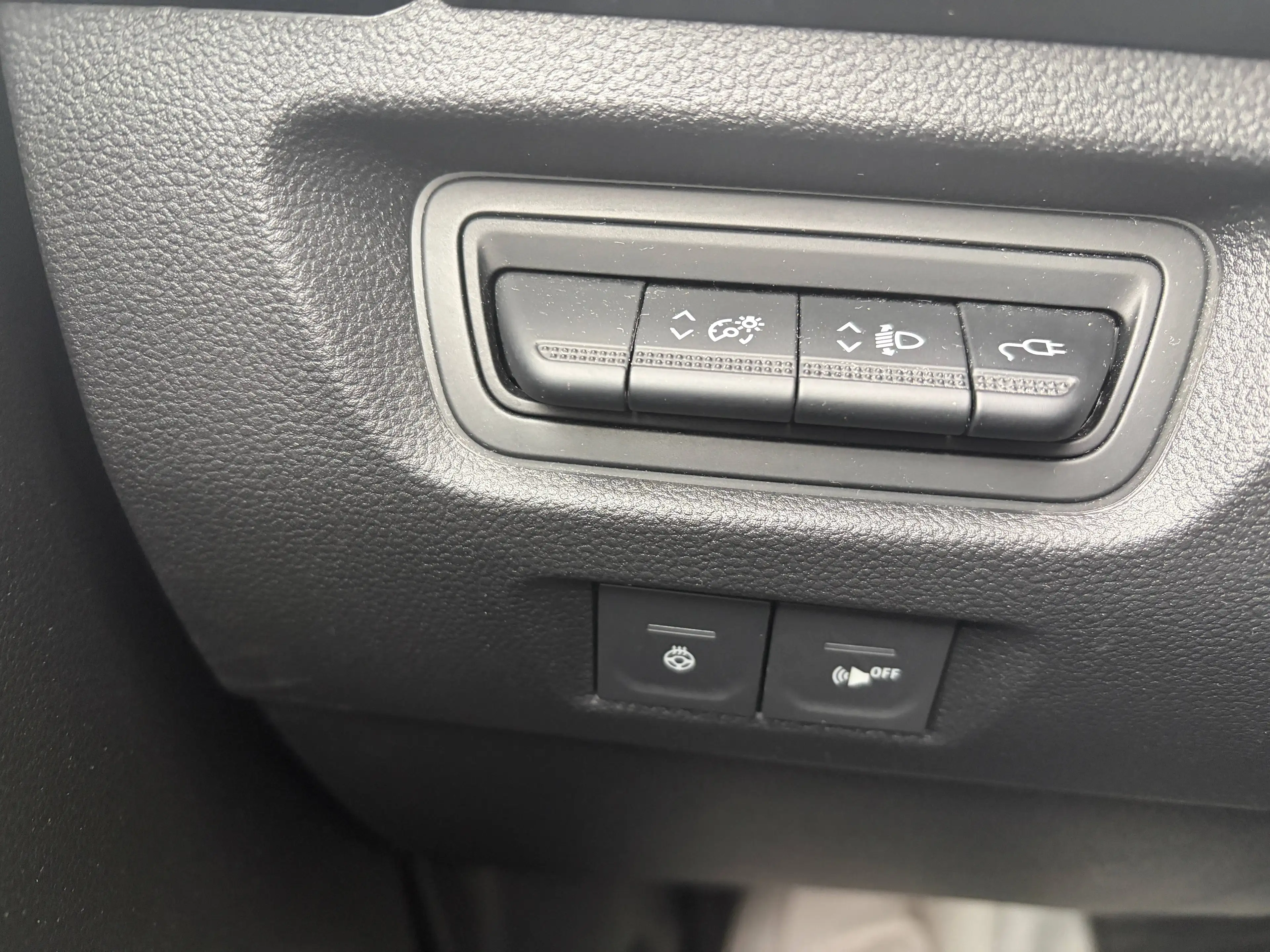 Renault ZOE Life ZE40 R110 — photo 13