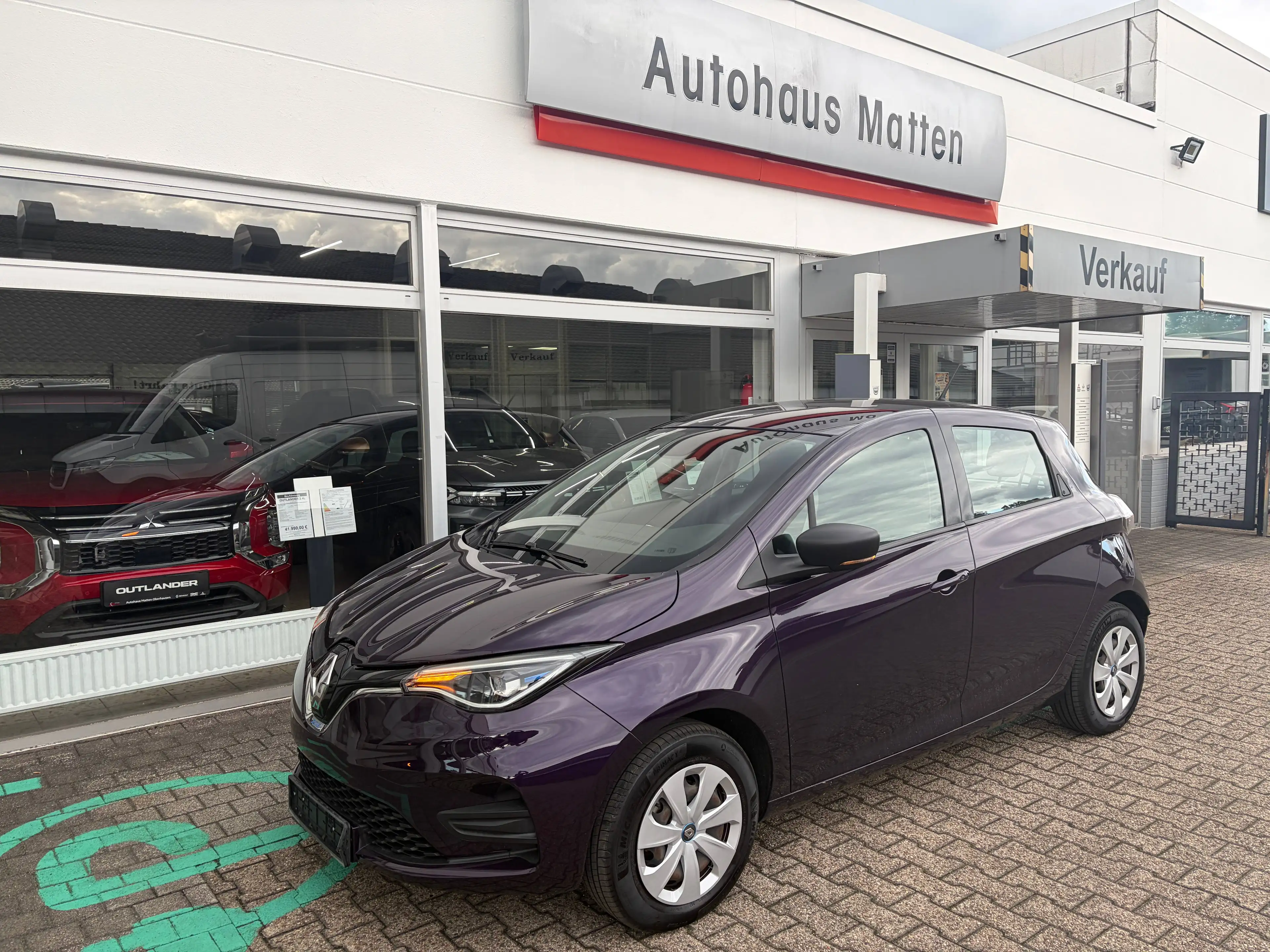 Renault ZOE Life ZE40 R110 — photo 2