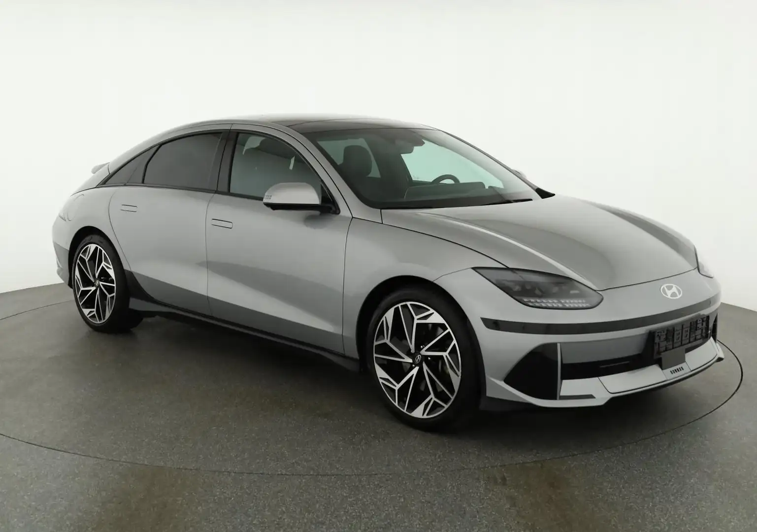 Hyundai IONIQ 6 Uniq Elektro 77,4 kWh, Pano, 20-Zoll, Matrix, H... Argento - 2