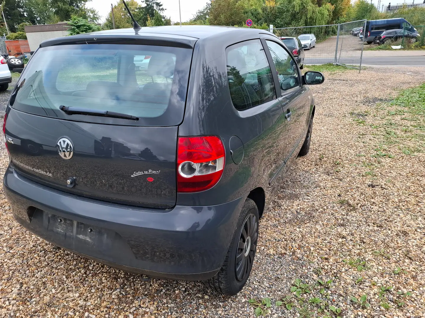 Volkswagen Fox Fox 1.2 Style Grau - 2