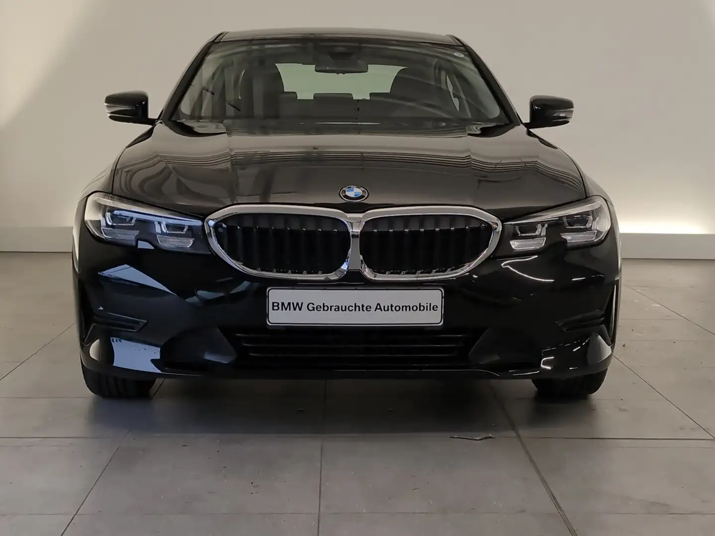 BMW 318 d Limousine SHZ/ShadowLine/ACC/PDC Schwarz - 2