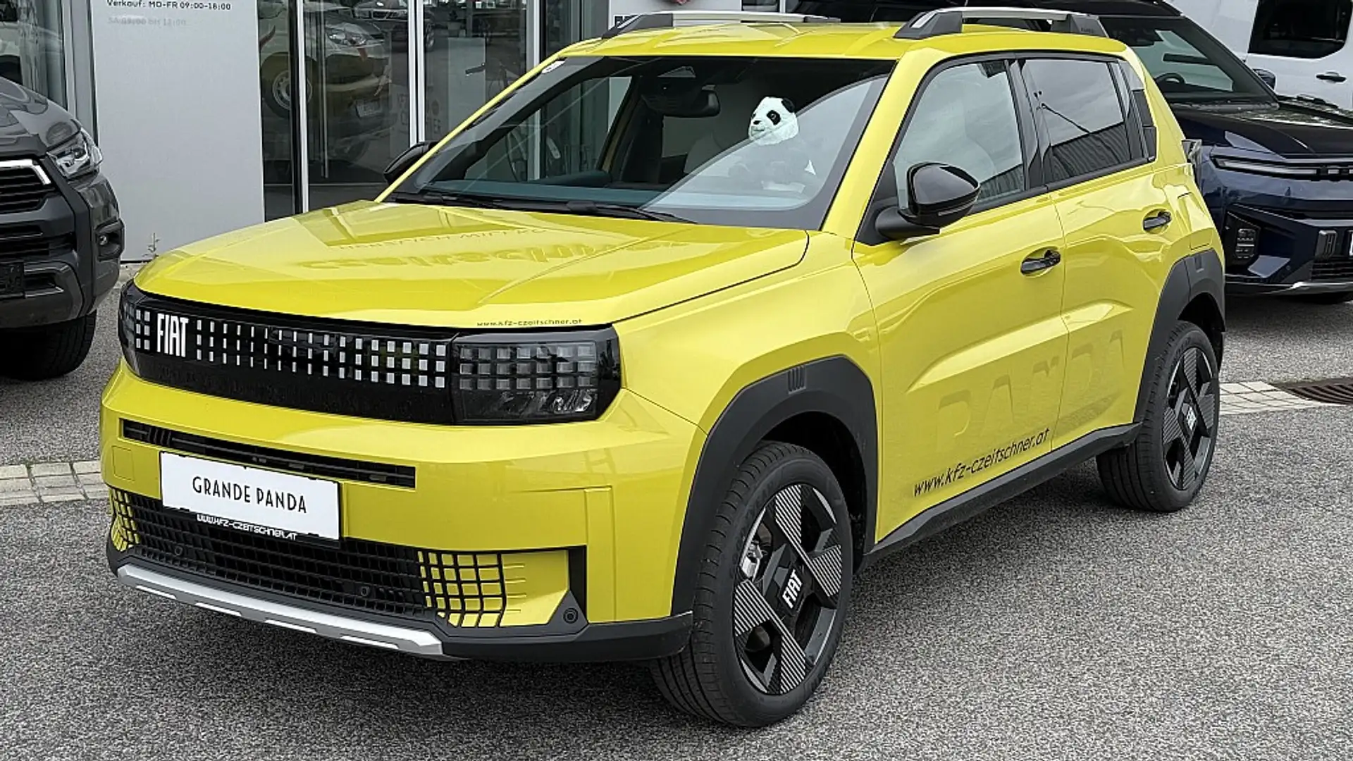 Fiat Grande Panda Elektro 44kWh La Prima Gelb - 1