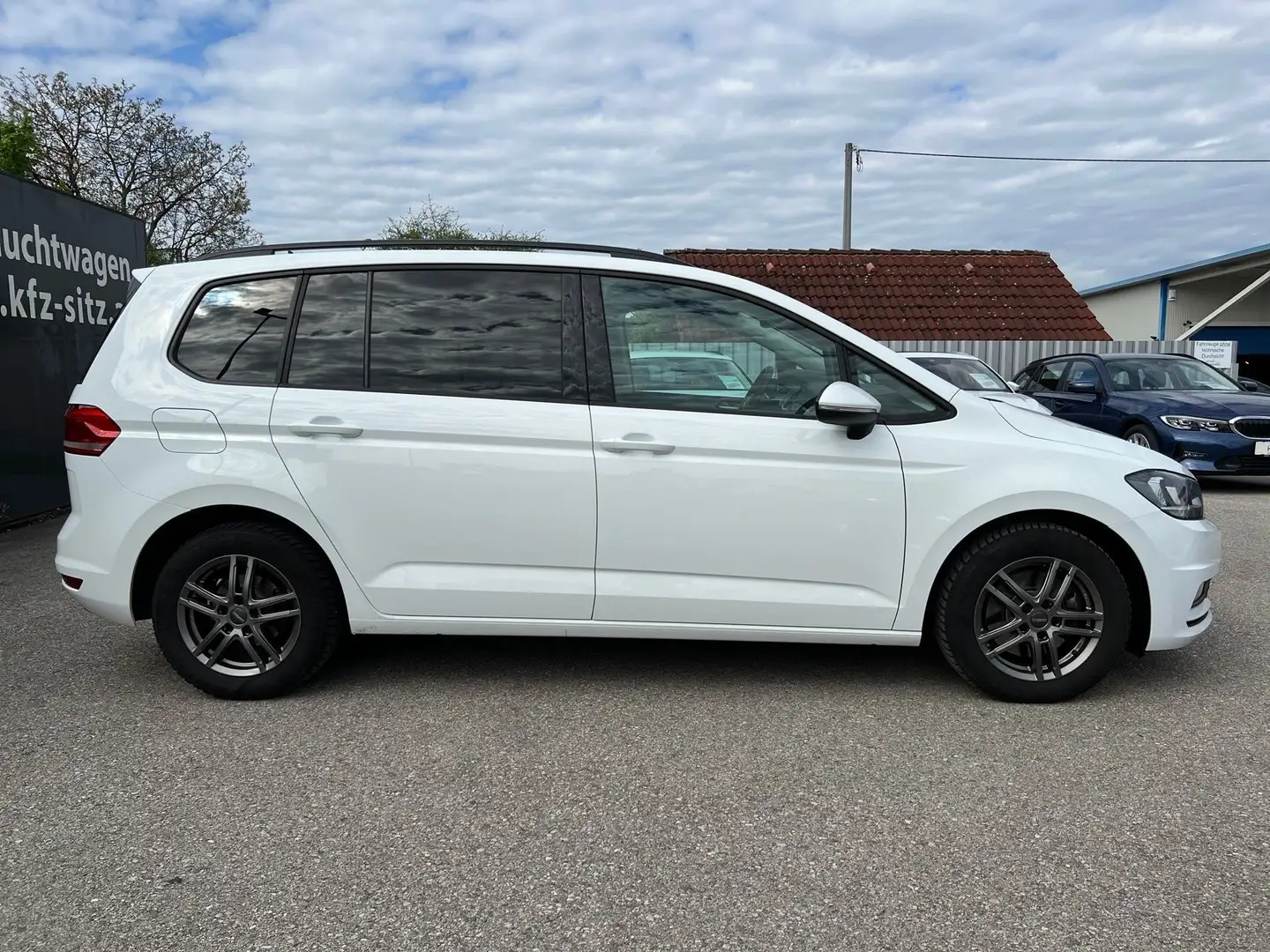 Volkswagen Touran Comfortline 2,0 TDI Alb - 2