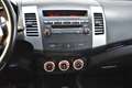 Mitsubishi Outlander 2.4 Intense+1.Hand+Keyless+7-Sitzer Gümüş rengi - thumbnail 18