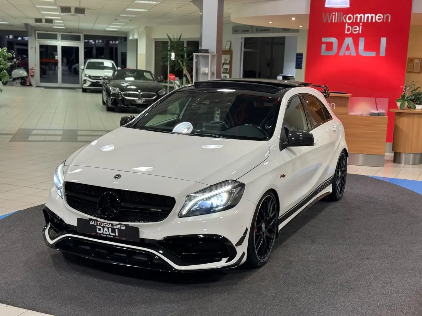 Mercedes-Benz A 45 AMG 4MATIC-RECARO-AERO-PANO-CARPLAY-LED-AGA Blanc - 1