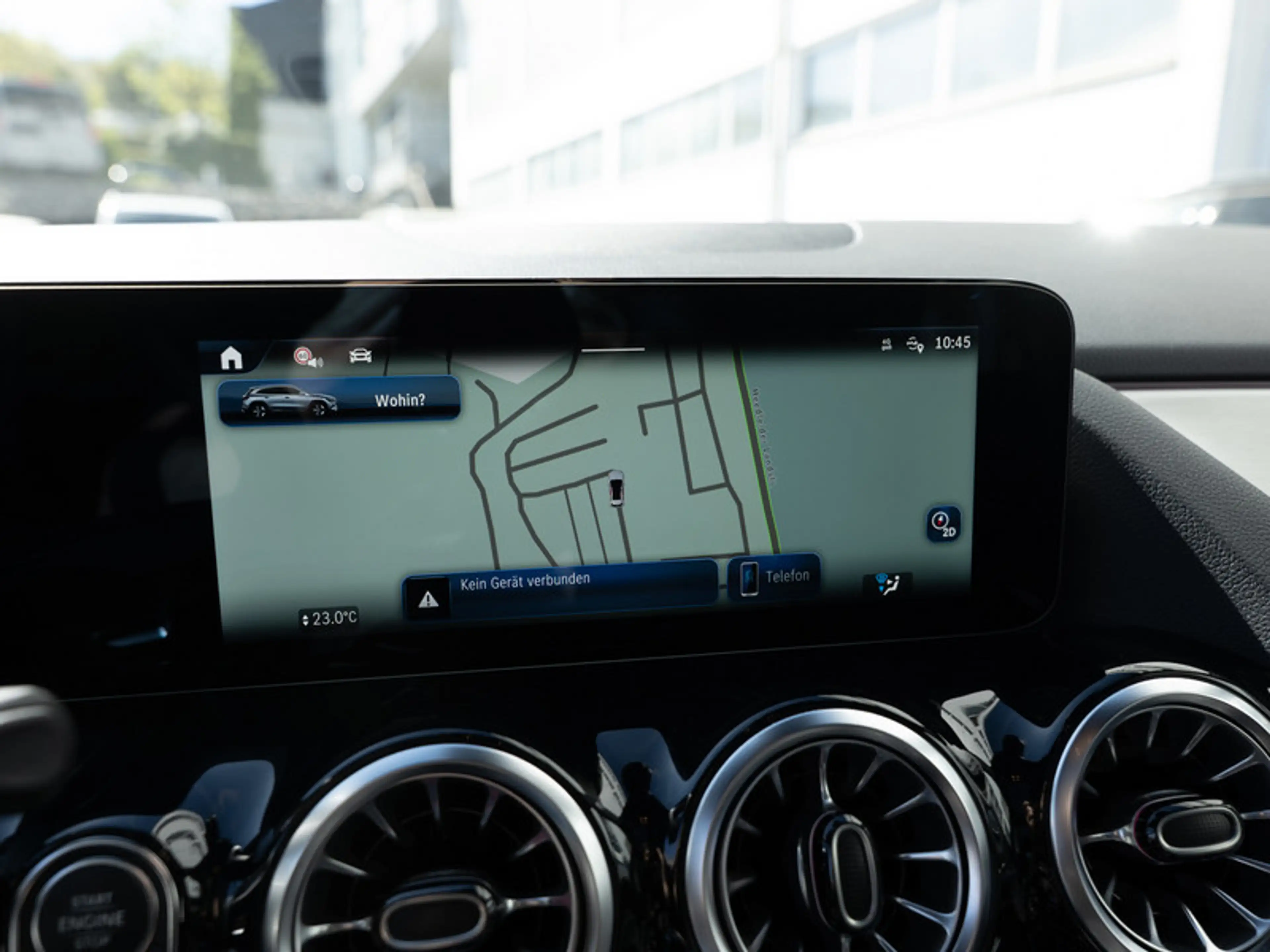 Mercedes-Benz GLA 220 d 4M AMG-Sport/MLB/360/Pano/AHK/Night/20 — photo 11