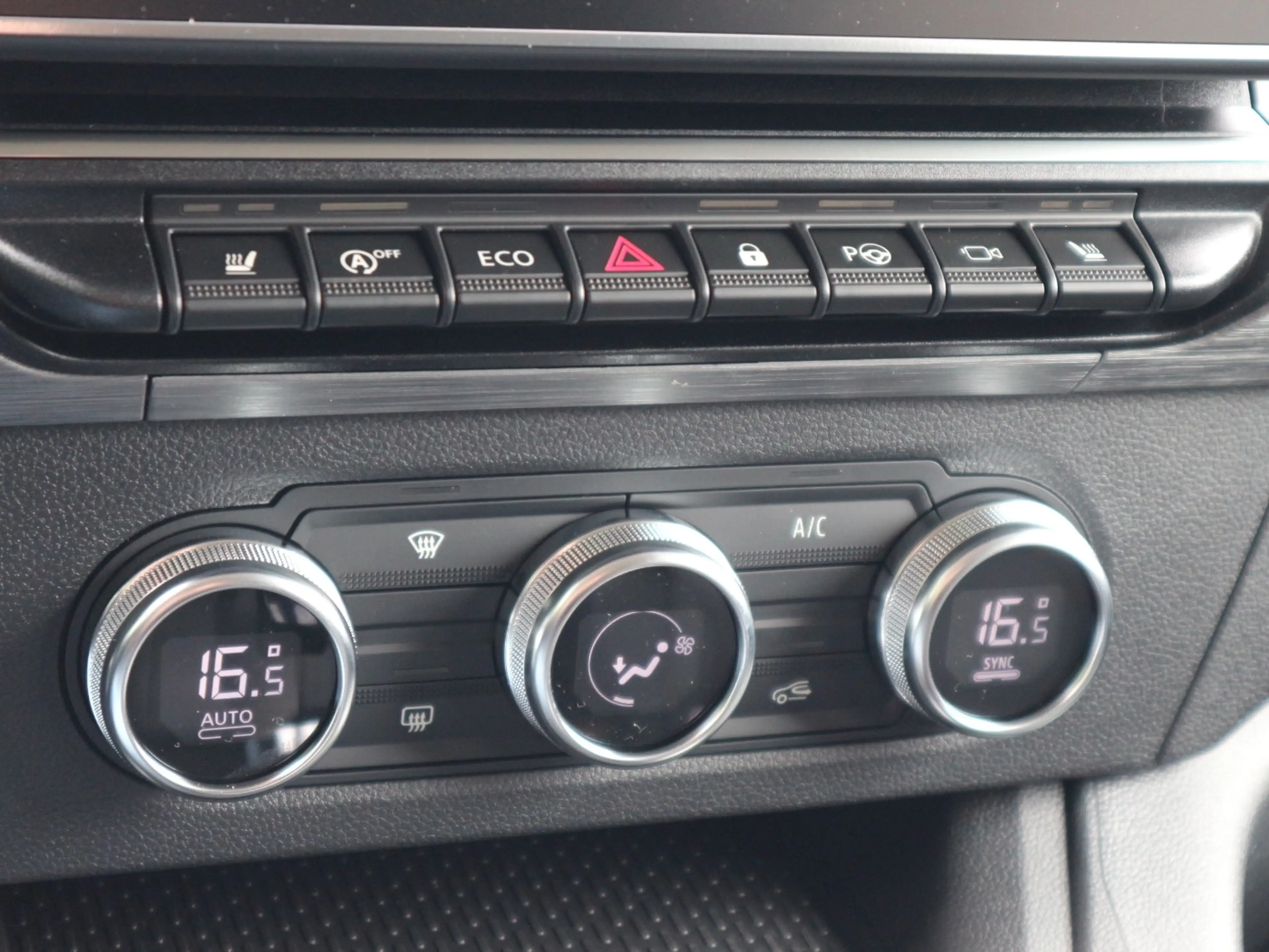 Nissan Townstar Kombi L2 1.3 DIG-T 7AT TEKNA 7 Sitze — photo 13