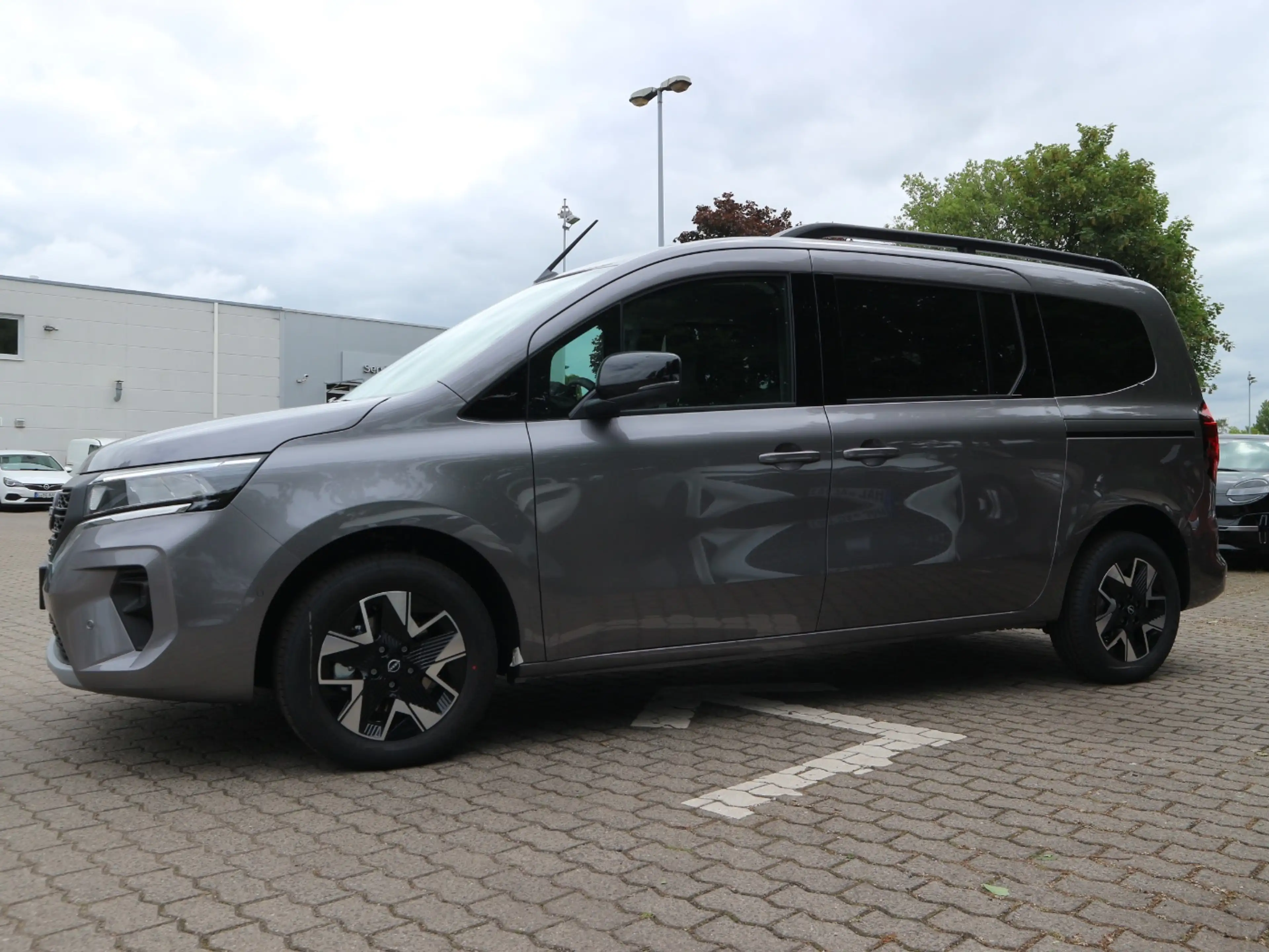 Nissan Townstar Kombi L2 1.3 DIG-T 7AT TEKNA 7 Sitze — photo 8